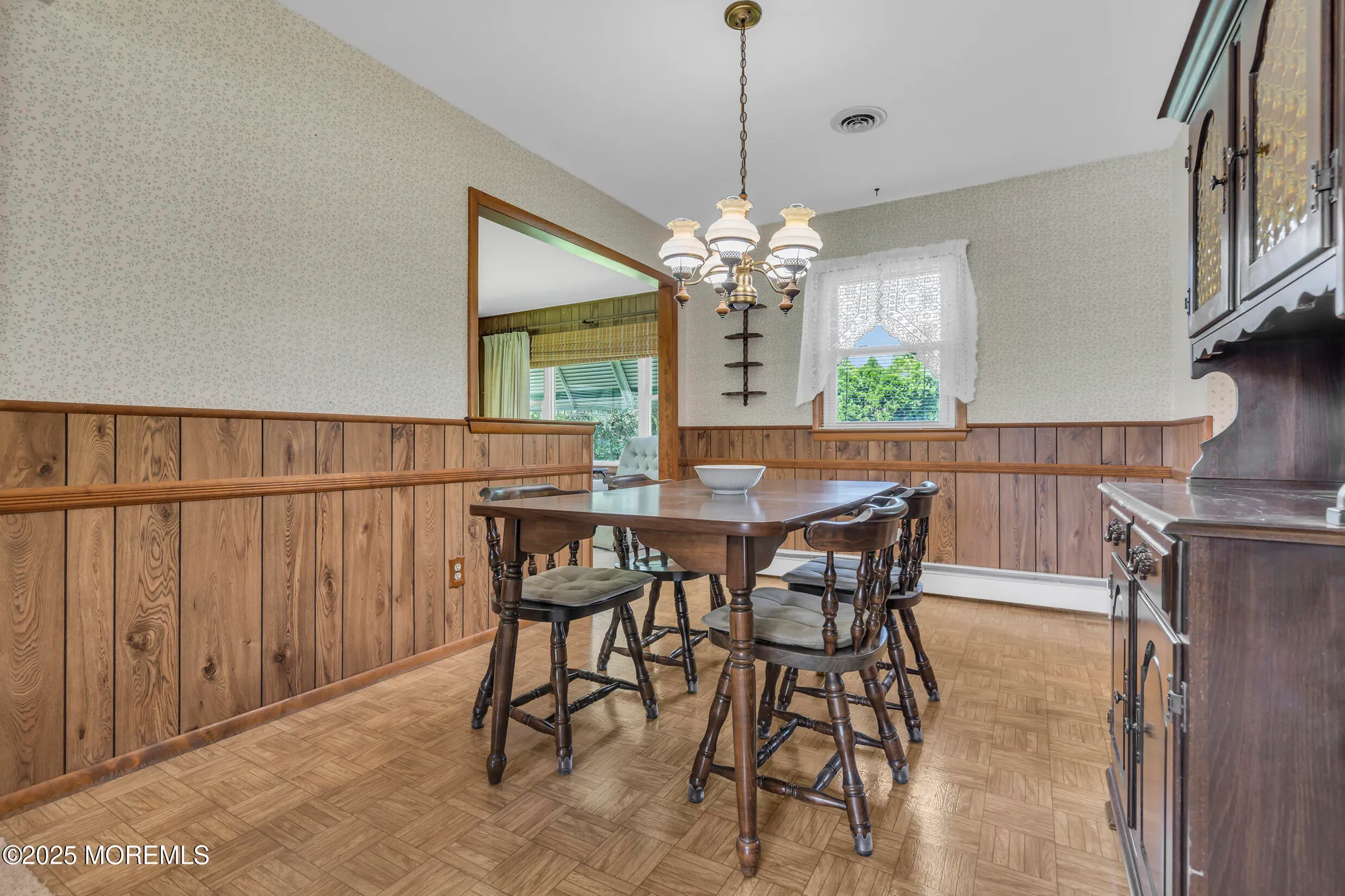 Property Slideshow image 7 of 18 | 162 castleton dr, Toms River, NJ, 08757