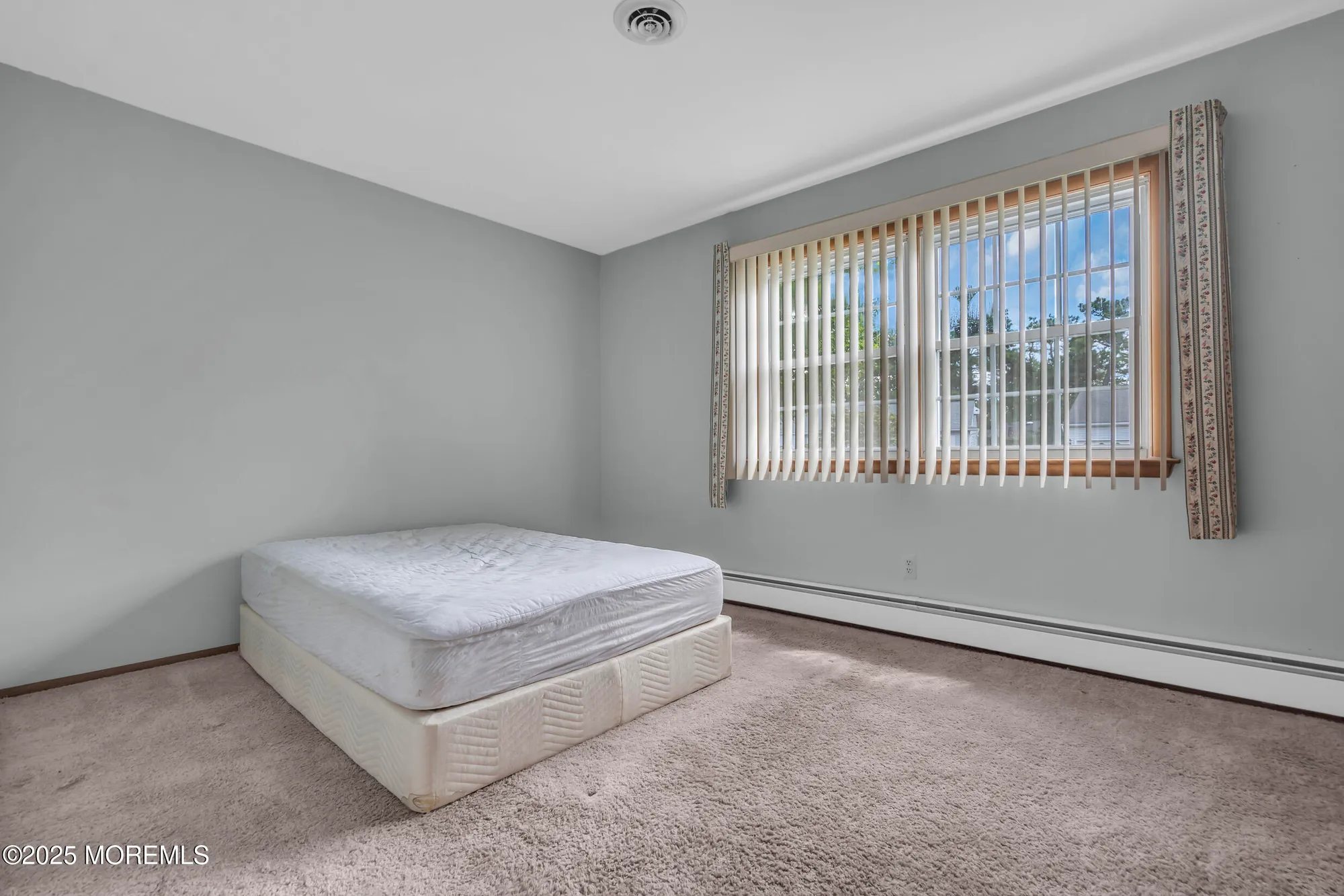 Property Slideshow image 15 of 18 | 162 castleton dr, Toms River, NJ, 08757