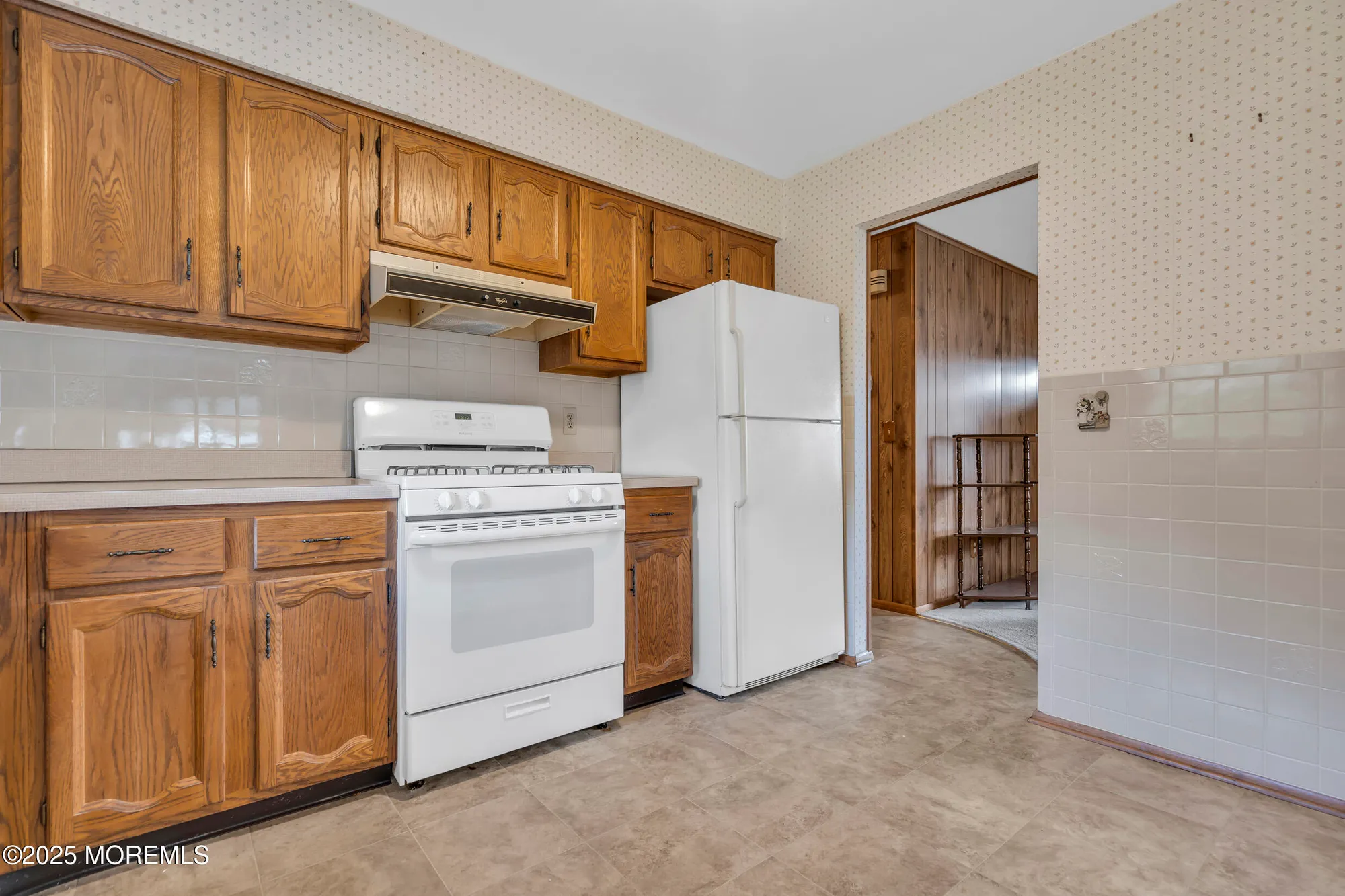 Property Slideshow image 11 of 18 | 162 castleton dr, Toms River, NJ, 08757