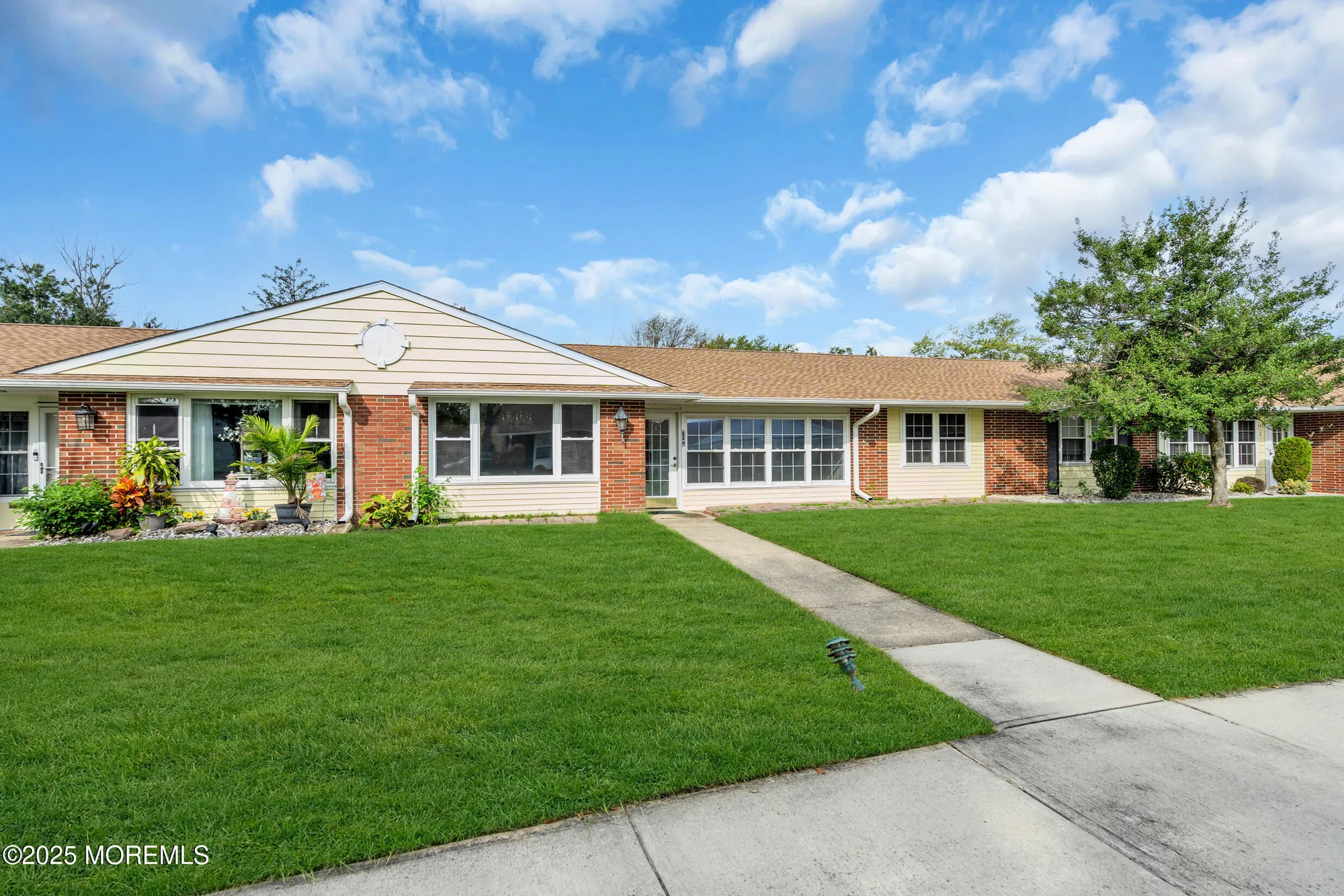 Property Slideshow image 1 of 15 | 295b malvern ct, Lakewood, NJ, 08701