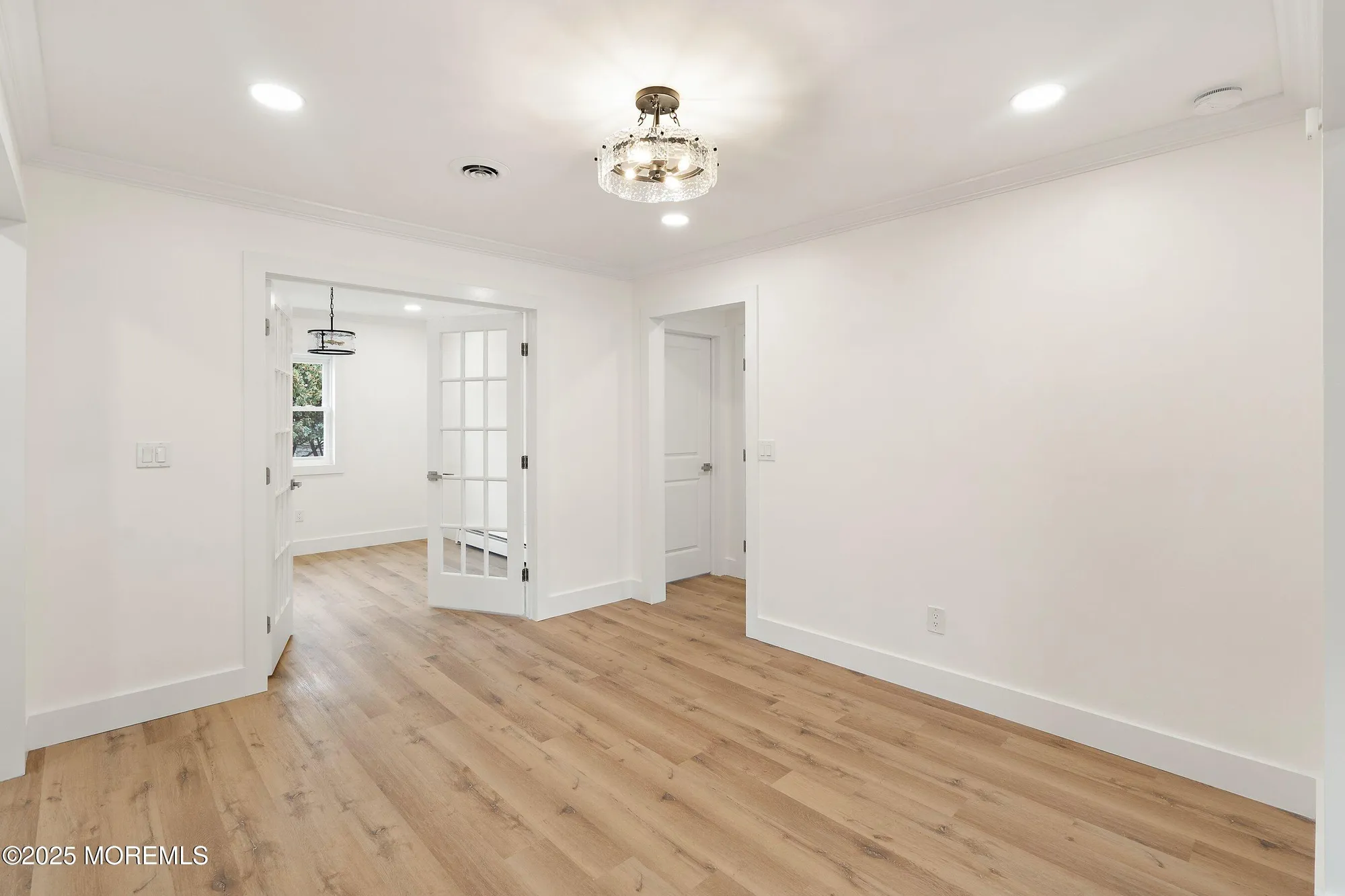 Property Slideshow image 6 of 31 | 119 castleton dr, Toms River, NJ, 08757