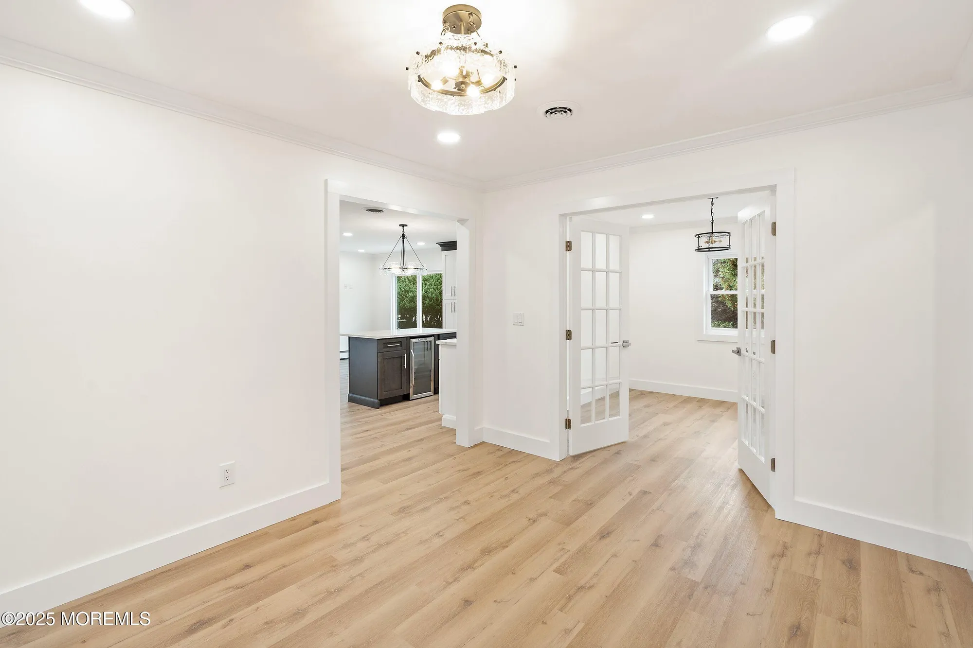 Property Slideshow image 7 of 31 | 119 castleton dr, Toms River, NJ, 08757