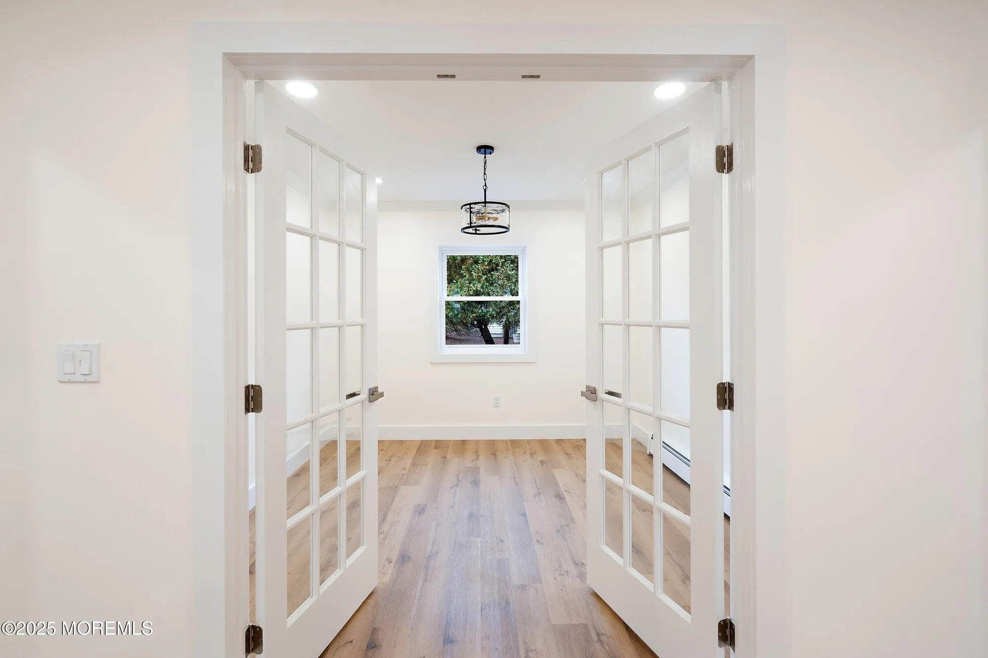 Property Slideshow image 8 of 31 | 119 castleton dr, Toms River, NJ, 08757