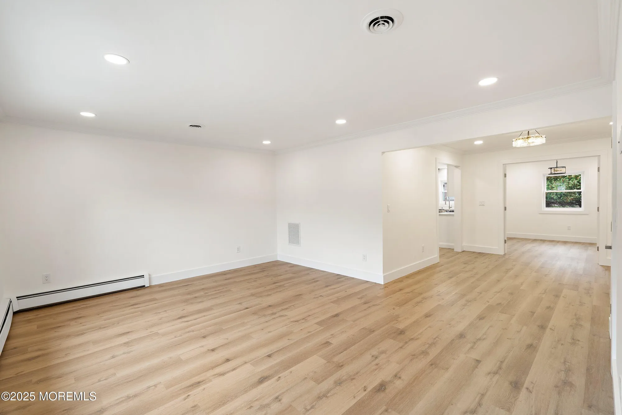 Property Slideshow image 4 of 31 | 119 castleton dr, Toms River, NJ, 08757