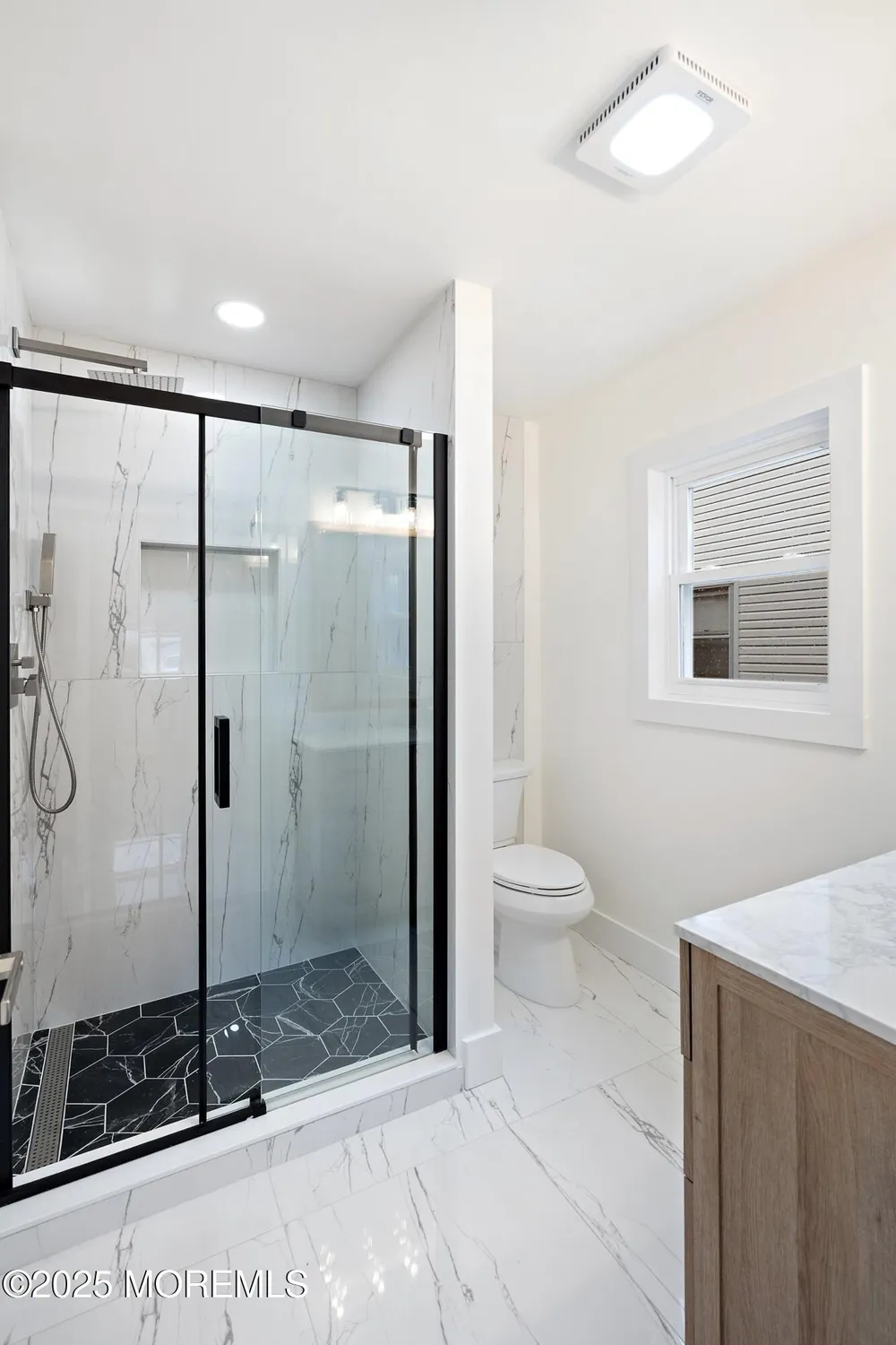 Property Slideshow image 16 of 31 | 119 castleton dr, Toms River, NJ, 08757