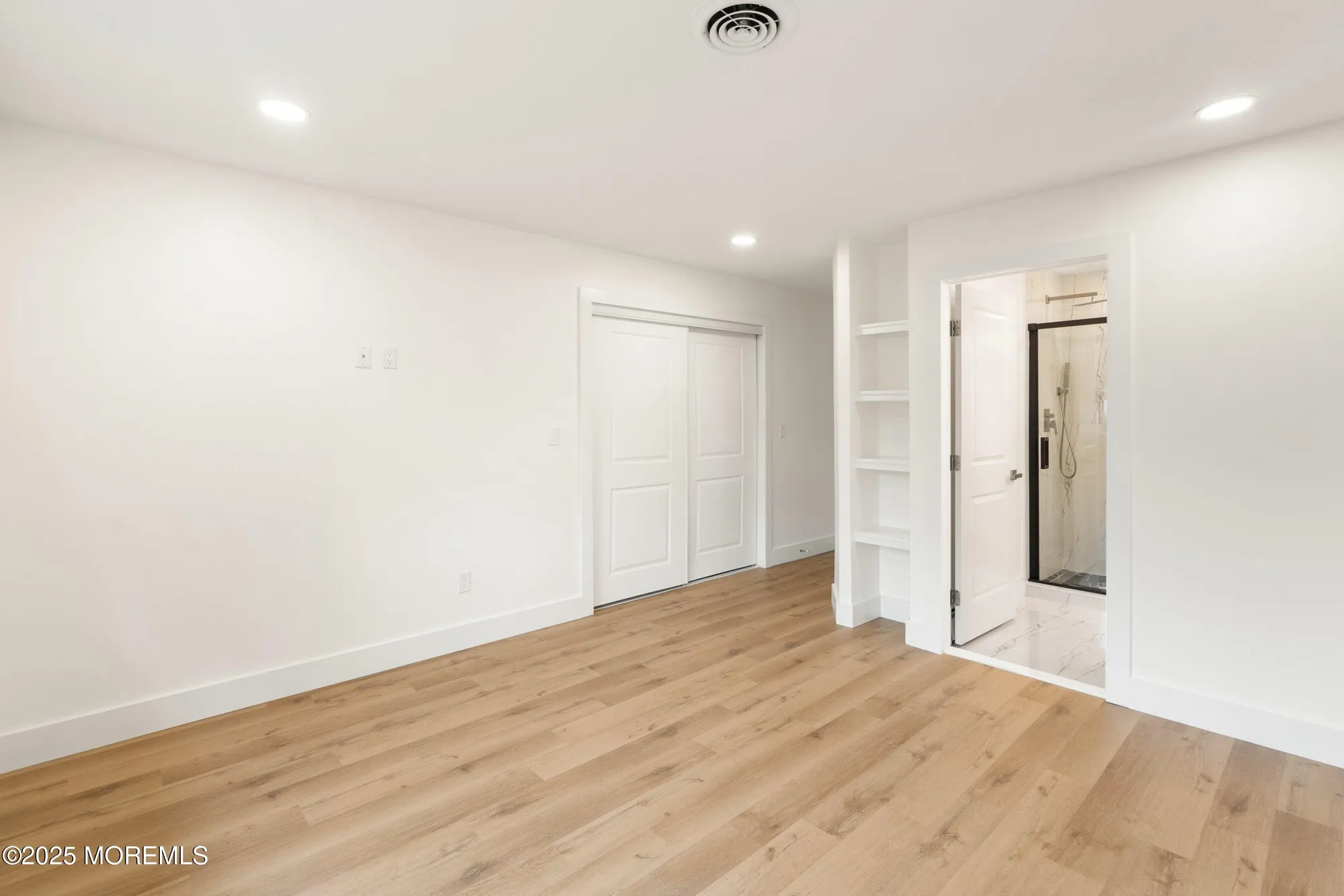 Property Slideshow image 15 of 31 | 119 castleton dr, Toms River, NJ, 08757