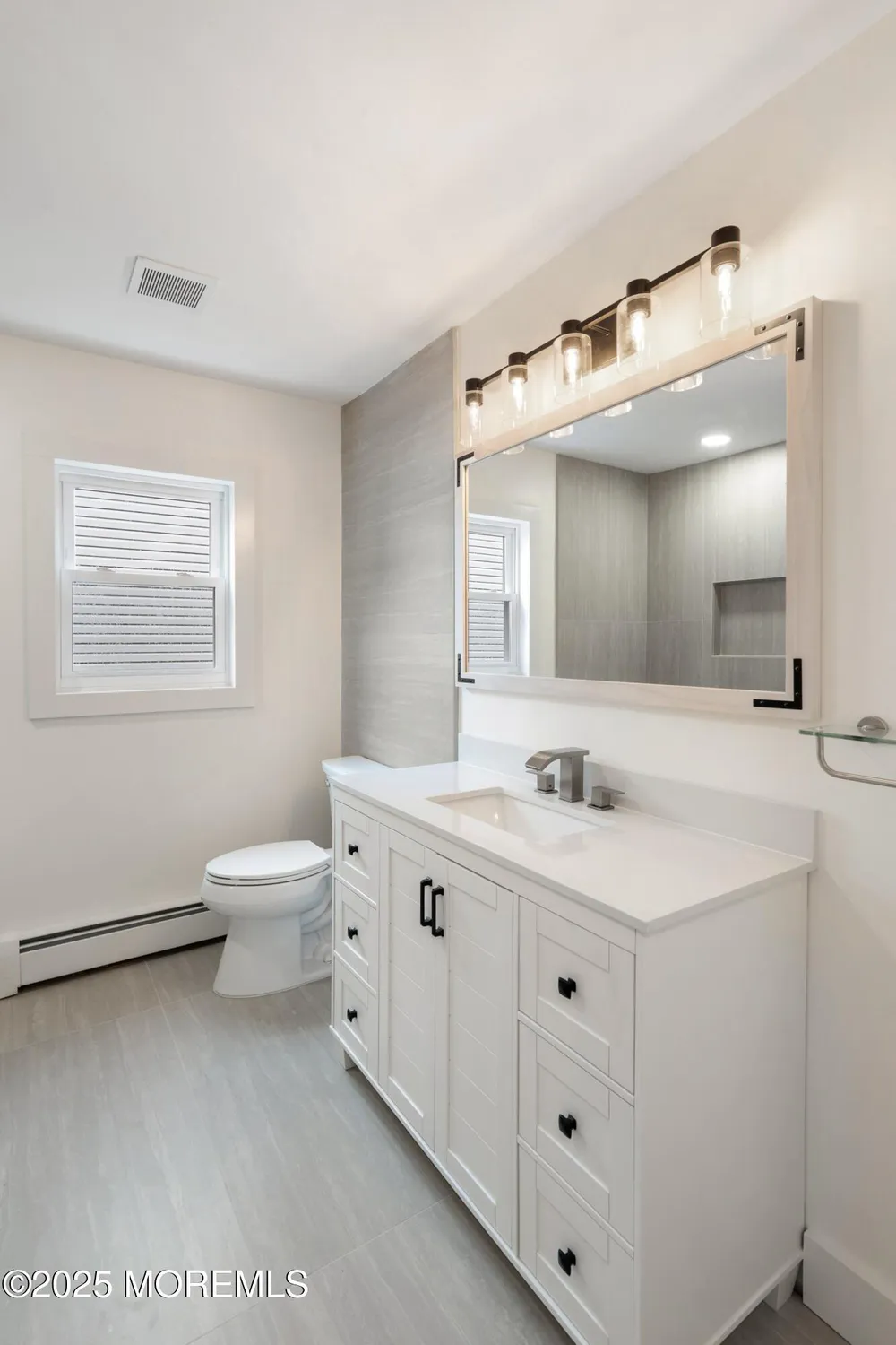 Property Slideshow image 21 of 31 | 119 castleton dr, Toms River, NJ, 08757