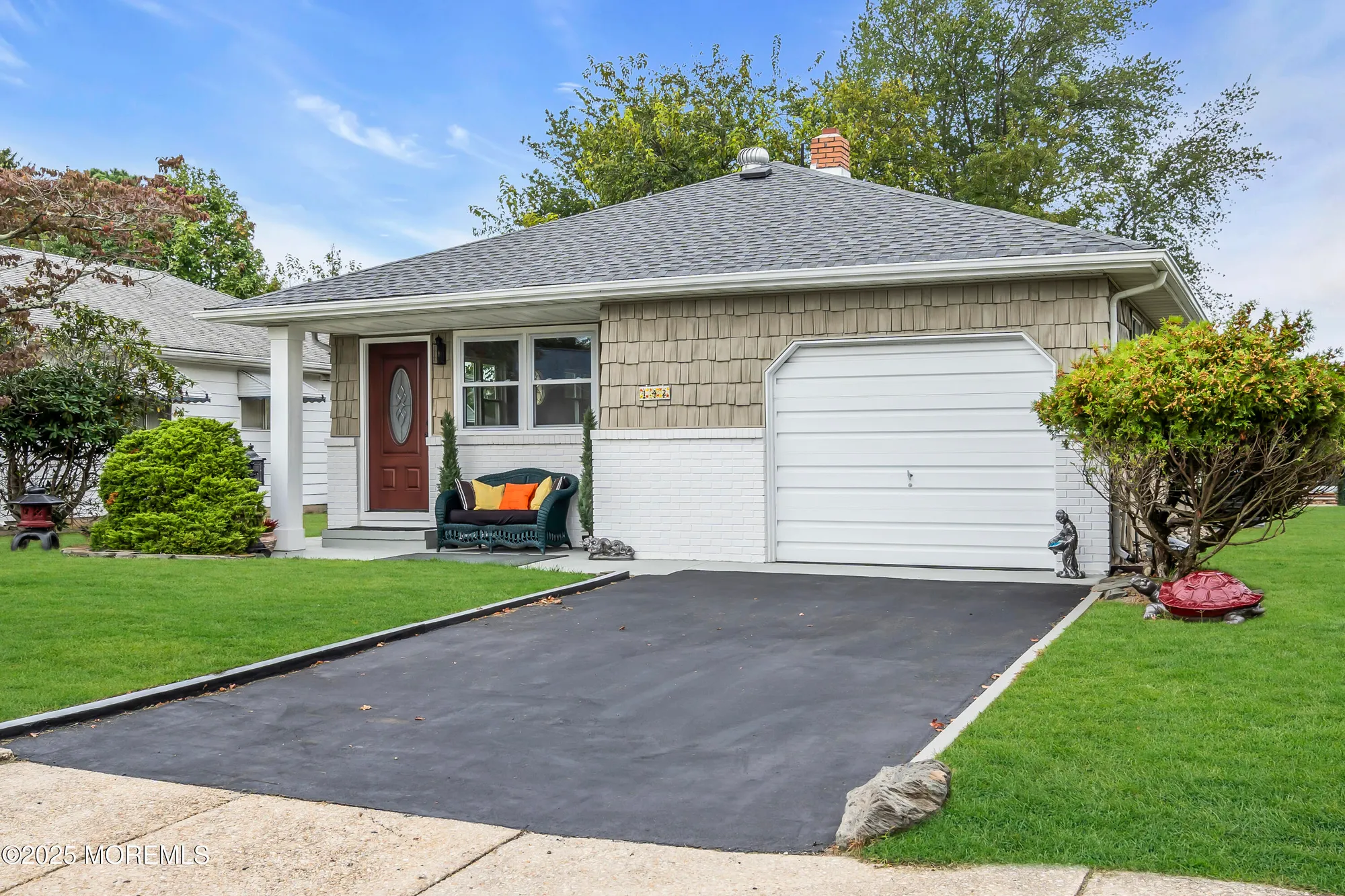 Property Slideshow image 2 of 26 | 142 barbuda st, Toms River, NJ, 08757