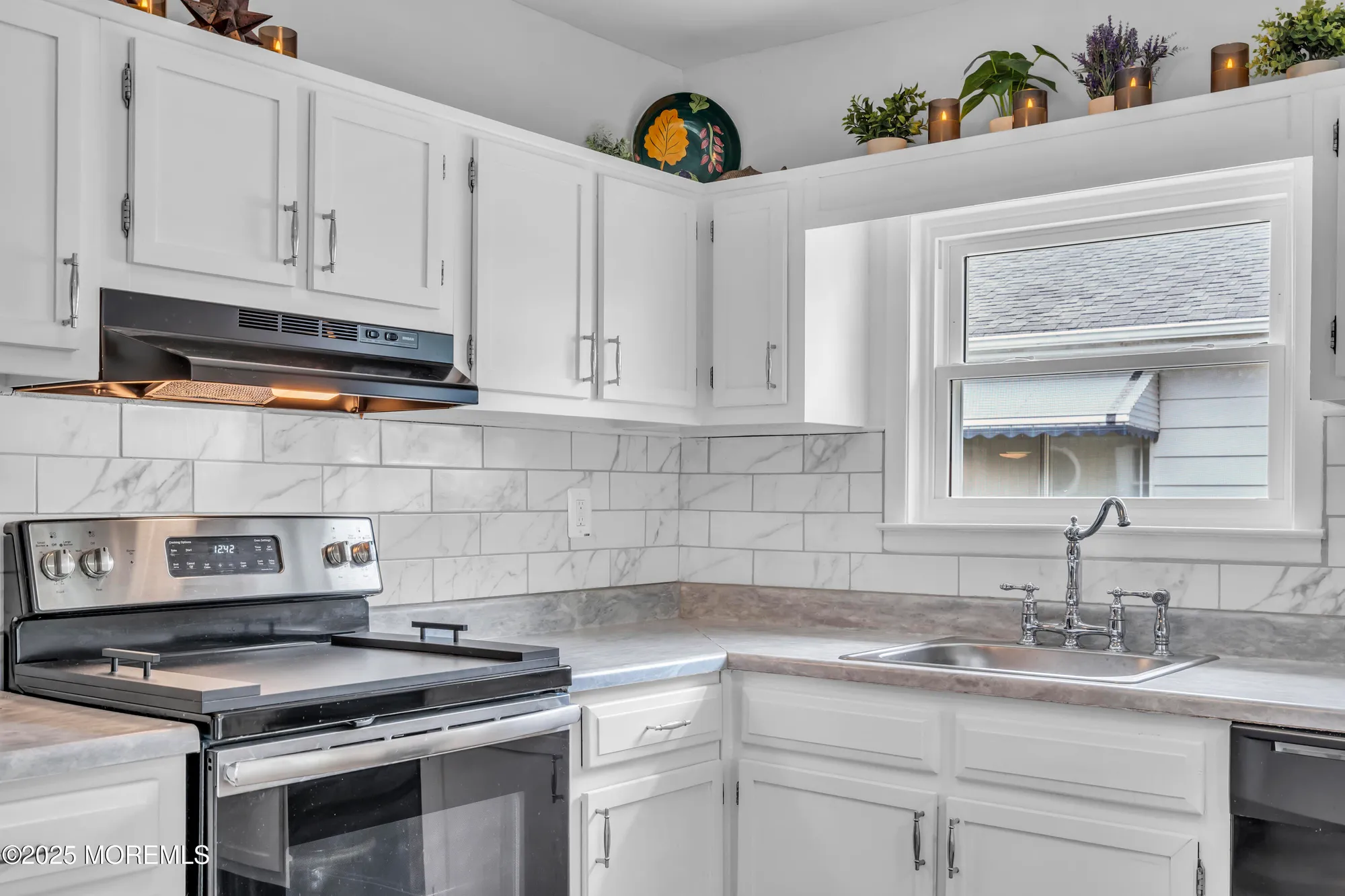 Property Slideshow image 11 of 26 | 142 barbuda st, Toms River, NJ, 08757