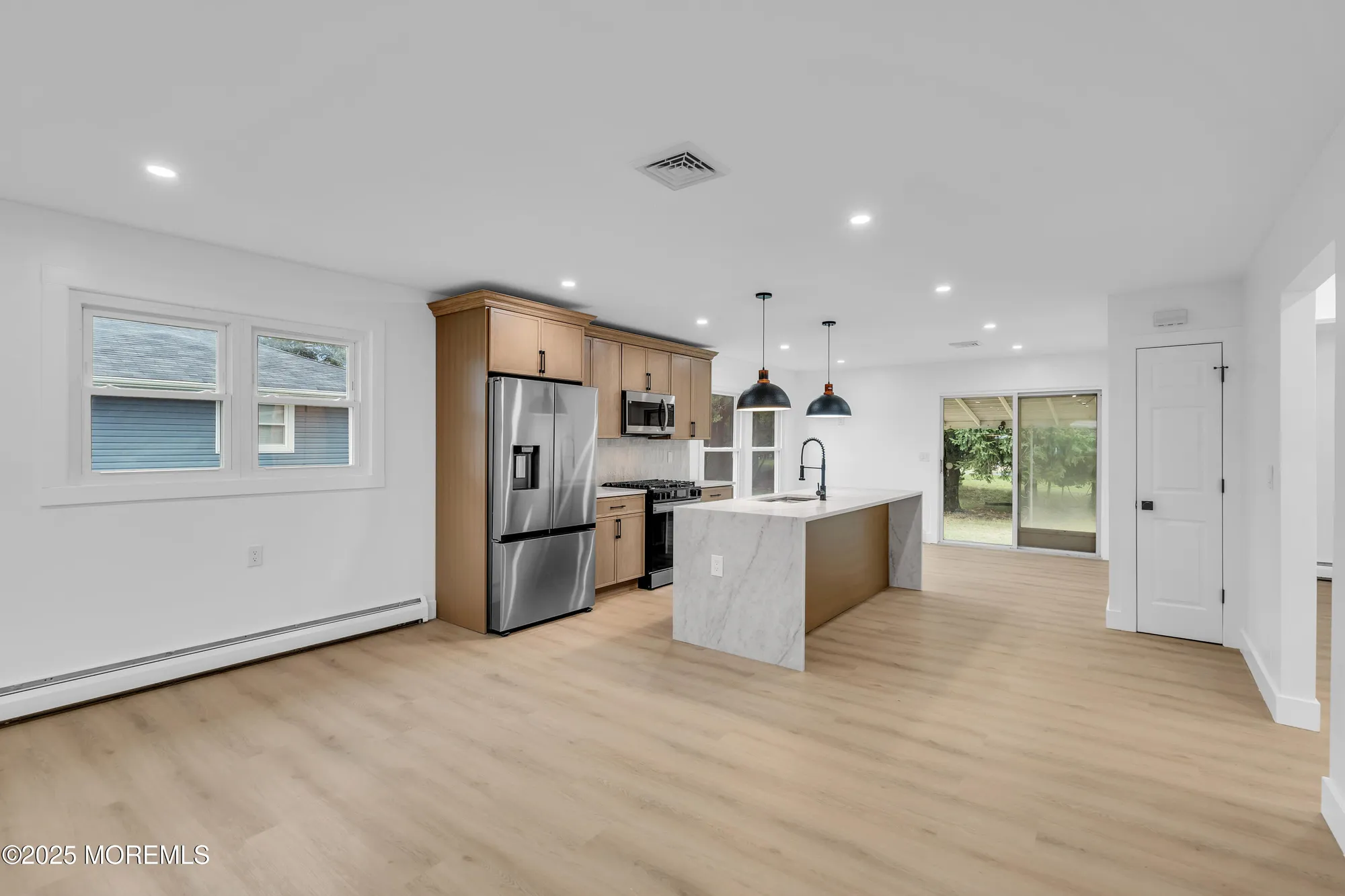 Property Slideshow image 6 of 34 | 332 curacao st, Toms River, NJ, 08757