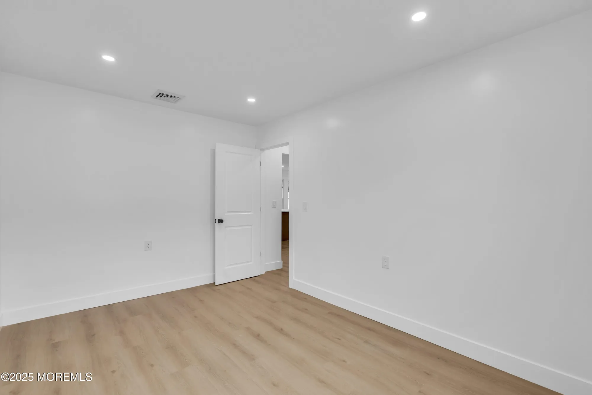 Property Slideshow image 13 of 34 | 332 curacao st, Toms River, NJ, 08757