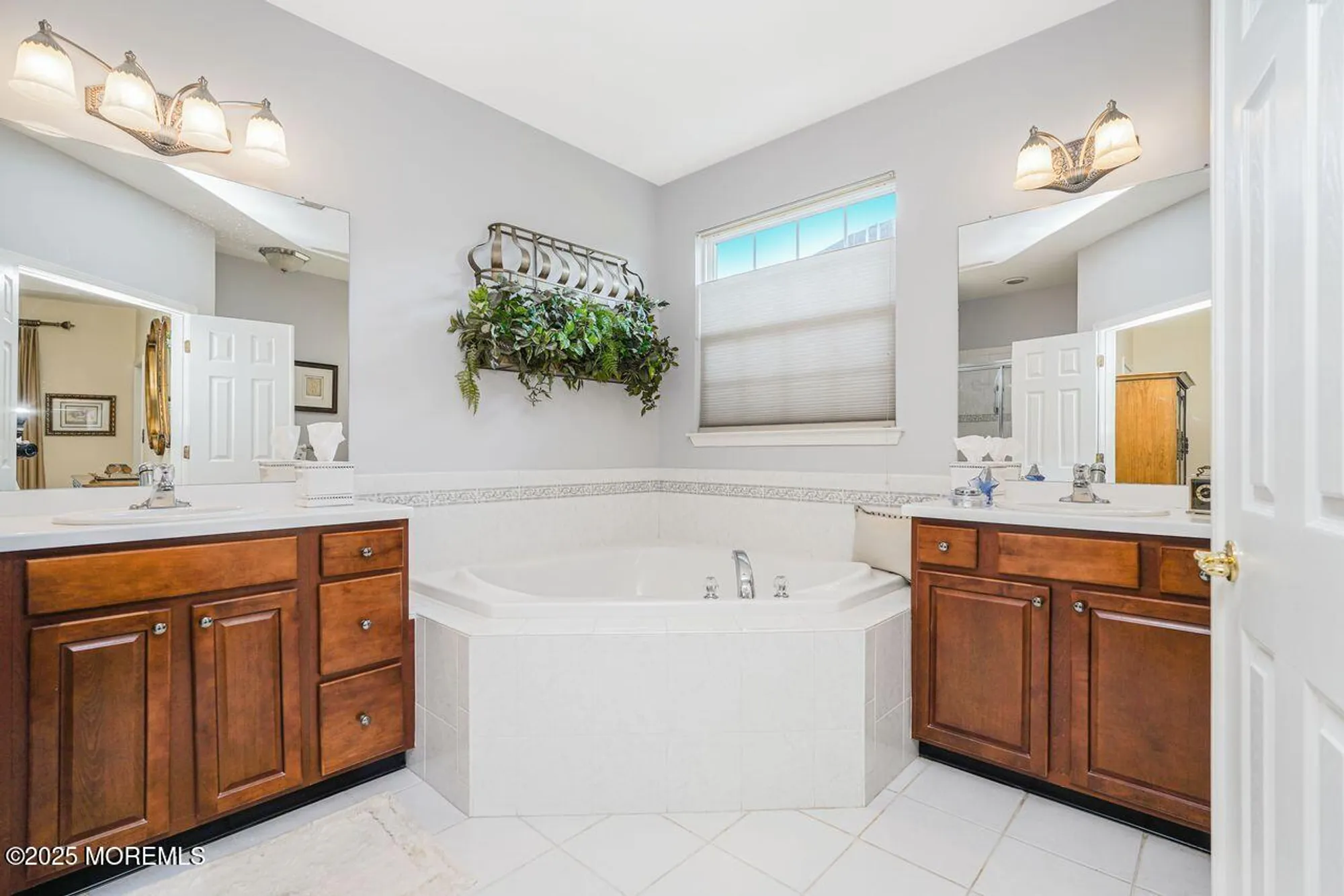 Property Slideshow image 18 of 30 | 43 stamford dr, Jackson, NJ, 08527