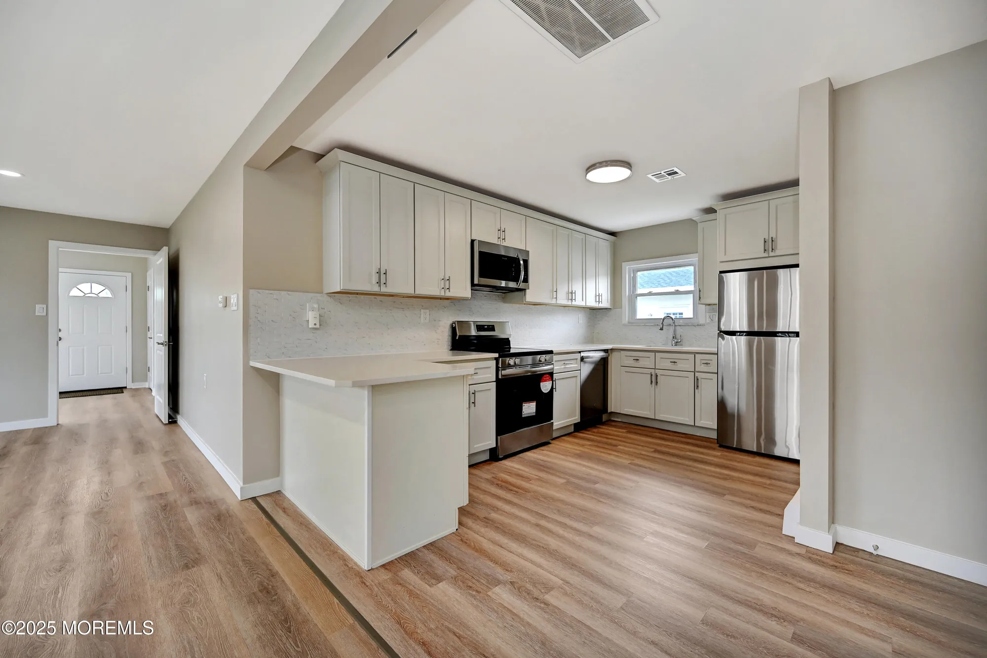 Property Slideshow image 12 of 31 | 343 barbados dr, Toms River, NJ, 08757