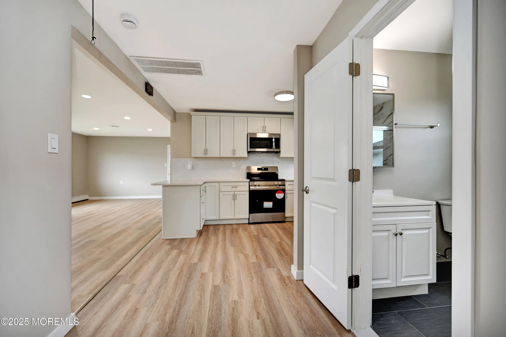 Property Slideshow image 14 of 31 | 343 barbados dr, Toms River, NJ, 08757