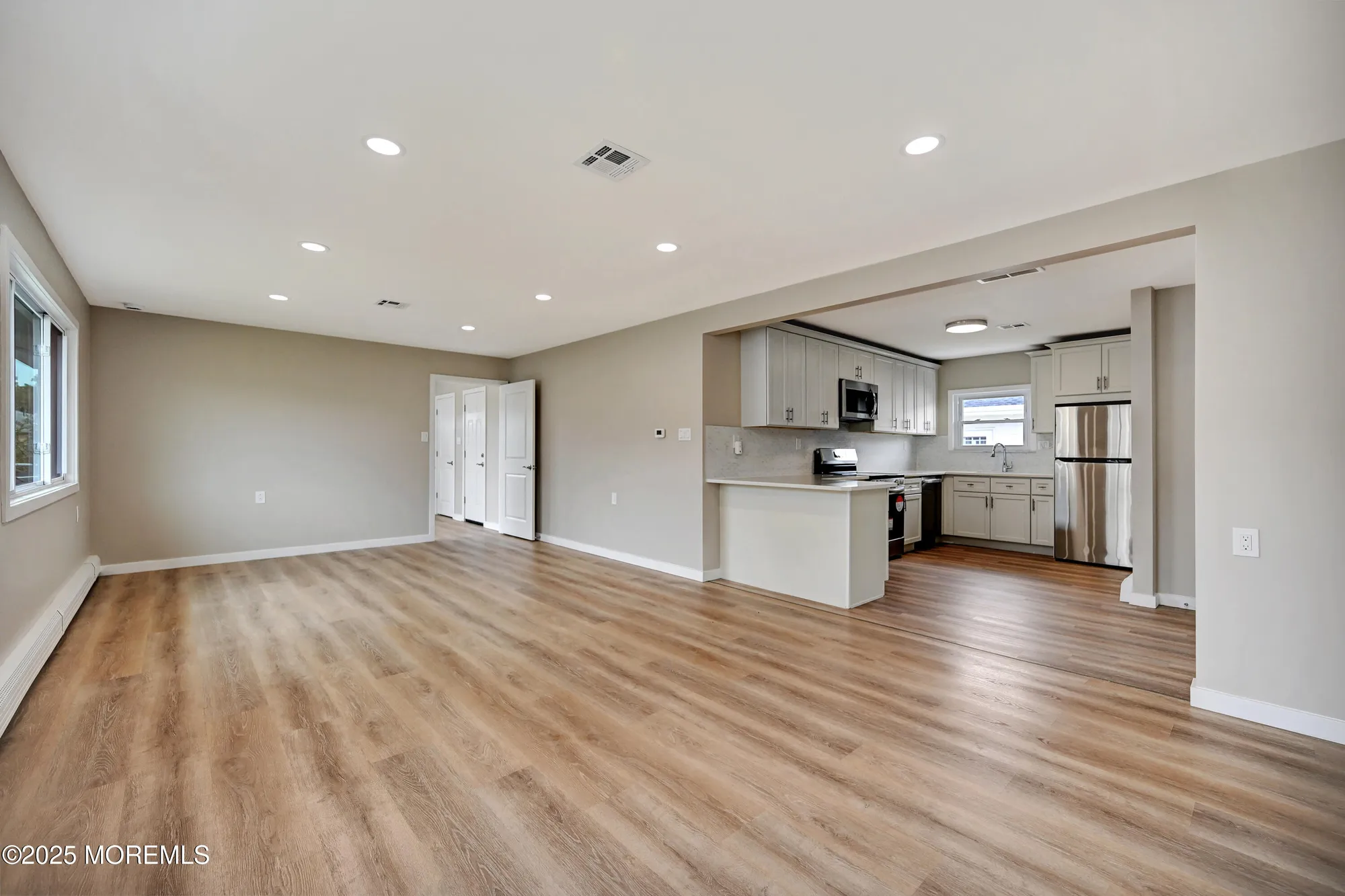 Property Slideshow image 9 of 31 | 343 barbados dr, Toms River, NJ, 08757