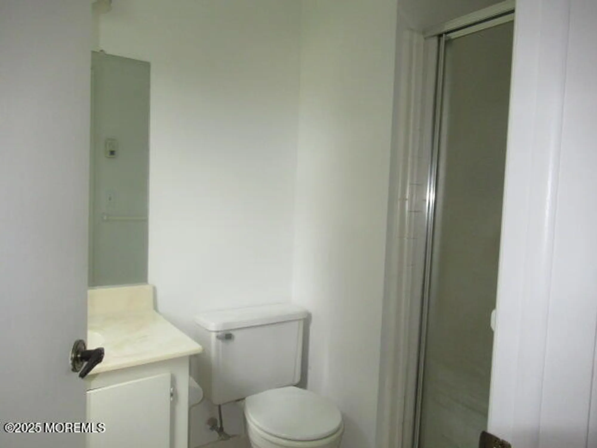 Property Slideshow image 7 of 14 | 10 dunstable rd, Southampton, NJ, 08088