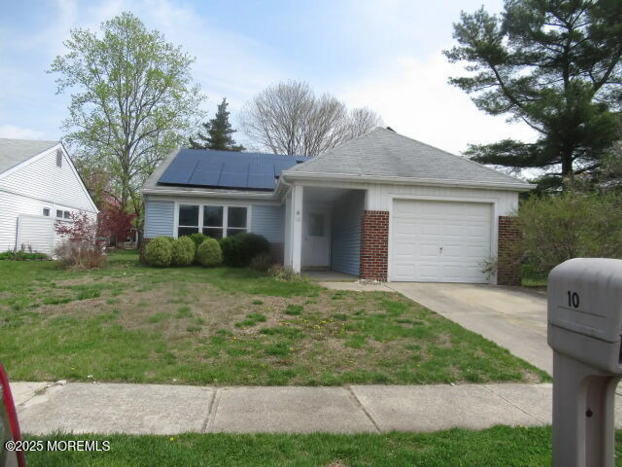 Property Slideshow image 1 of 14 | 10 dunstable rd, Southampton, NJ, 08088