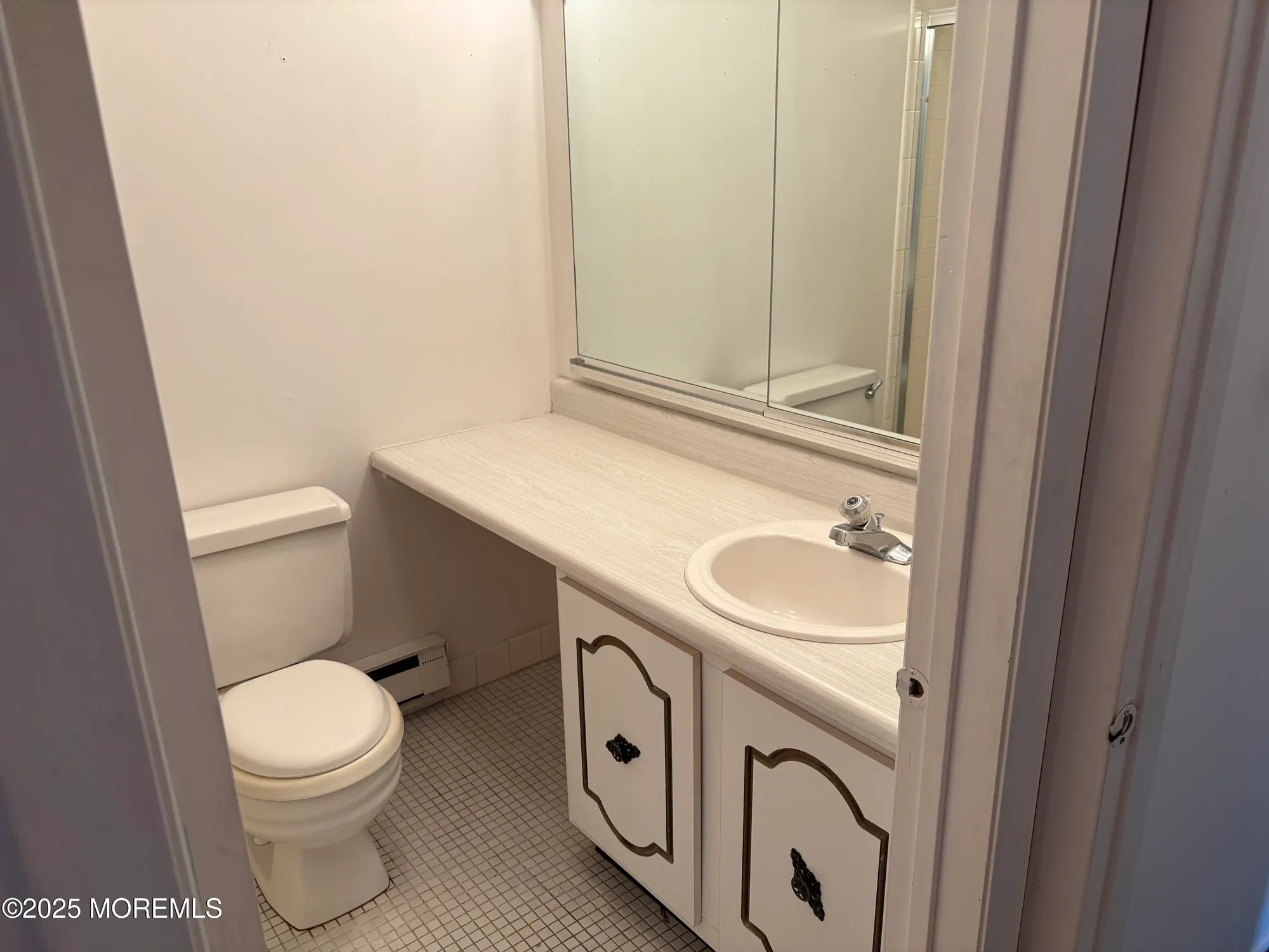 Property Slideshow image 15 of 21 | 204 covered bridge blvd f, Manalapan, NJ, 07726