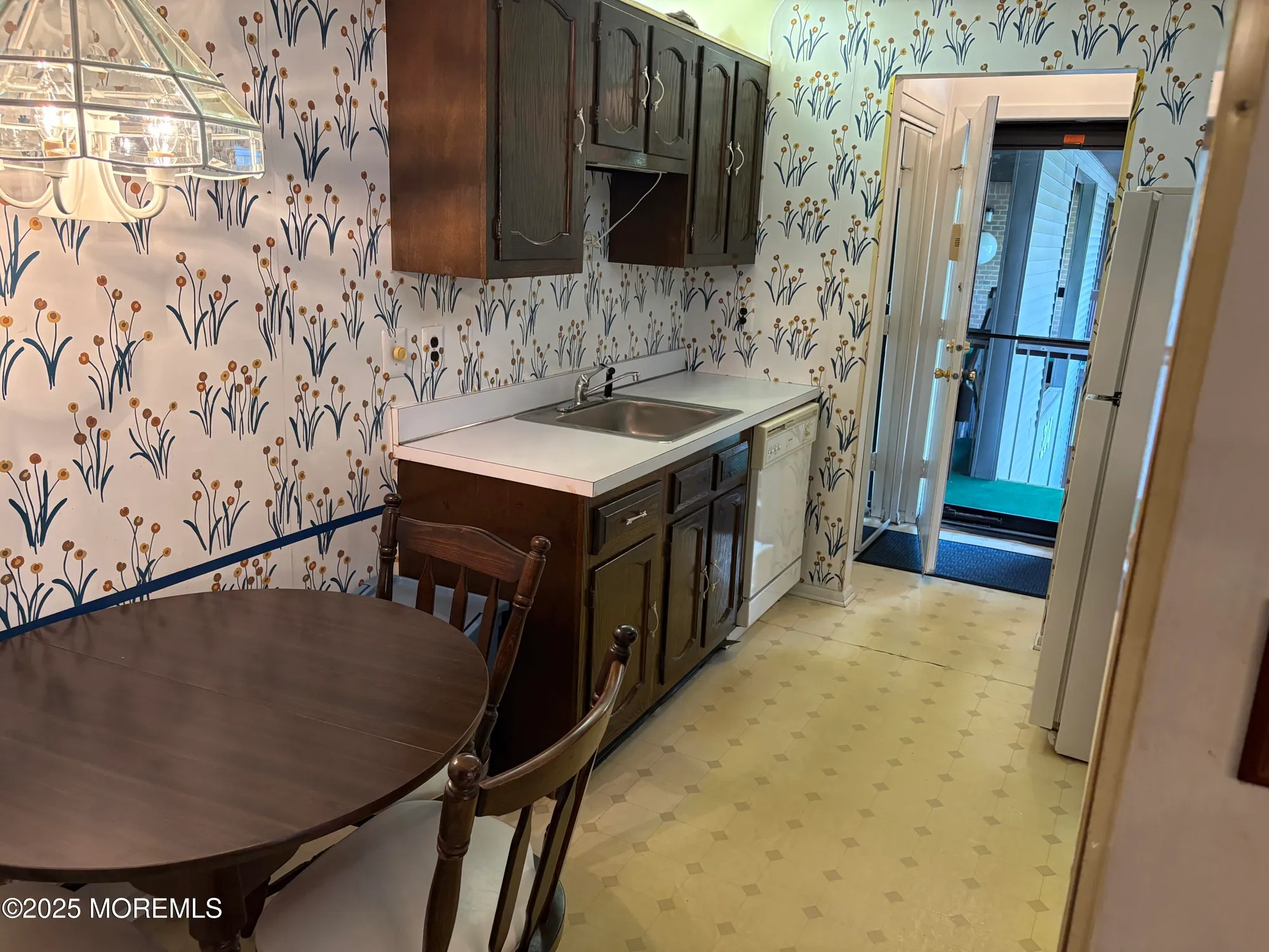 Property Slideshow image 14 of 21 | 204 covered bridge blvd f, Manalapan, NJ, 07726