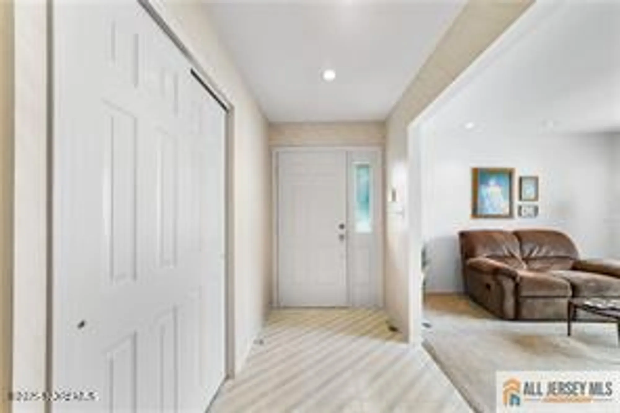 Property Slideshow image 3 of 12 | 16 alexander hamilton ct b, Monroe, NJ, 08831