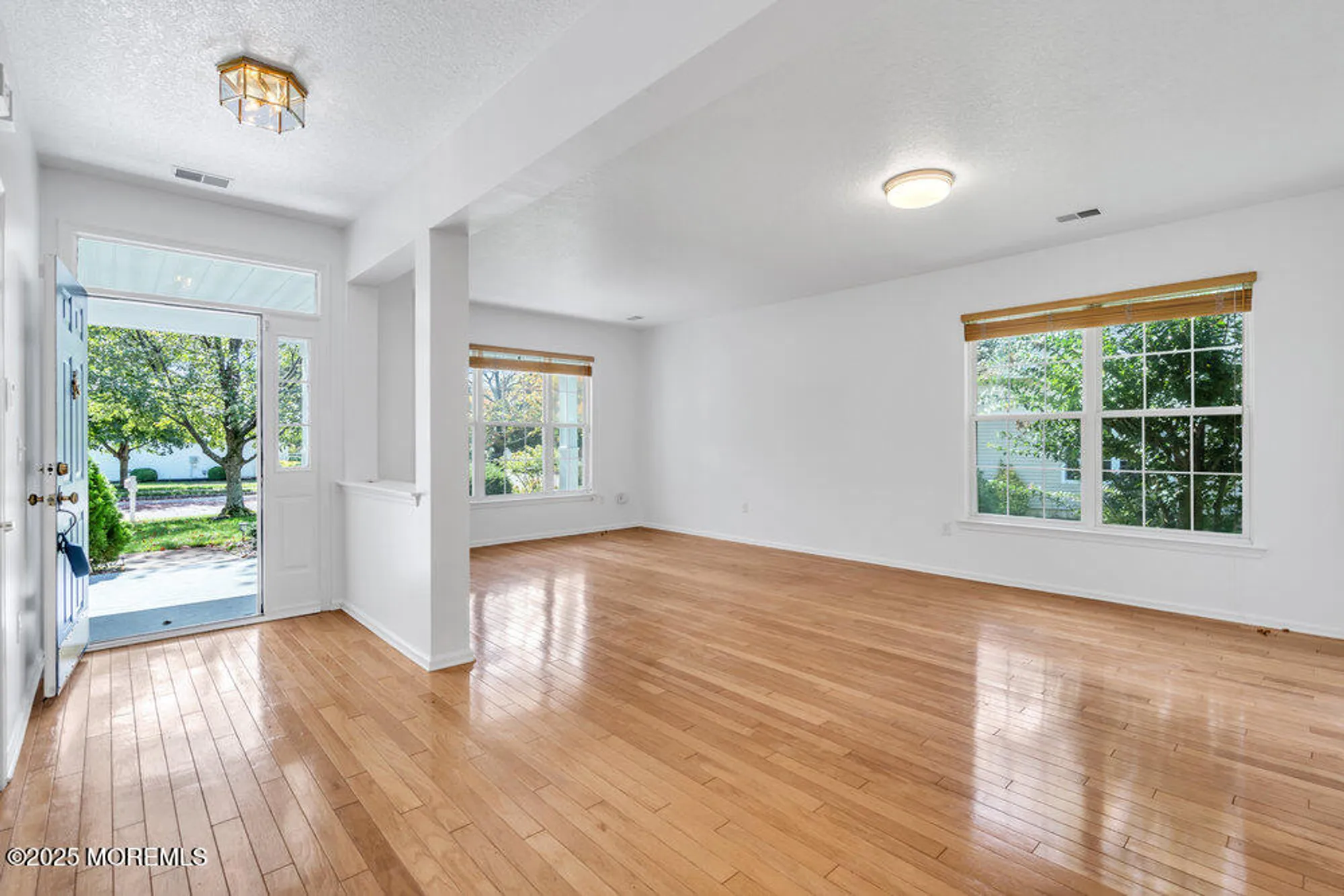 Property Slideshow image 12 of 26 | 18 evergreen springs dr, Lakewood, NJ, 08701