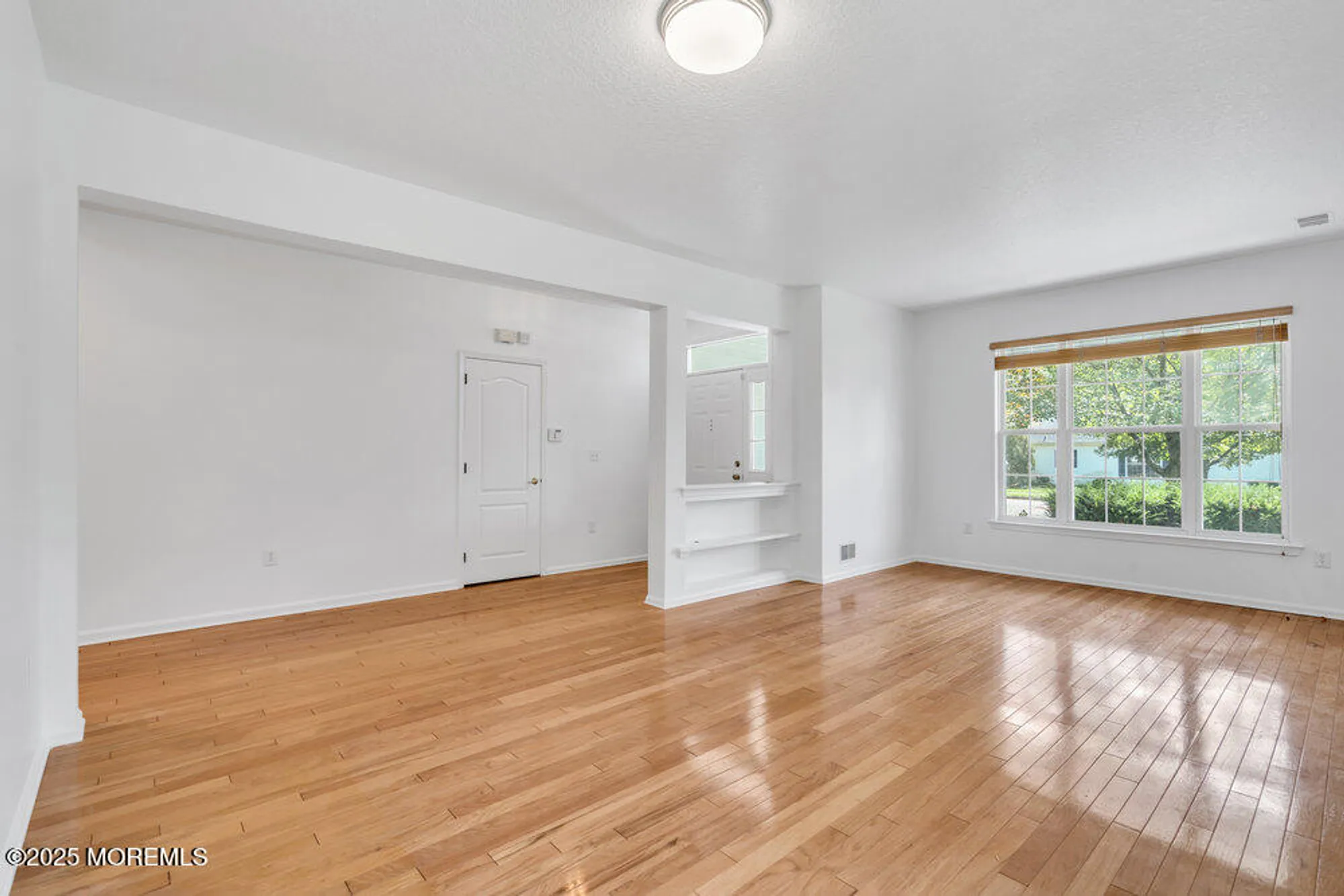 Property Slideshow image 13 of 26 | 18 evergreen springs dr, Lakewood, NJ, 08701