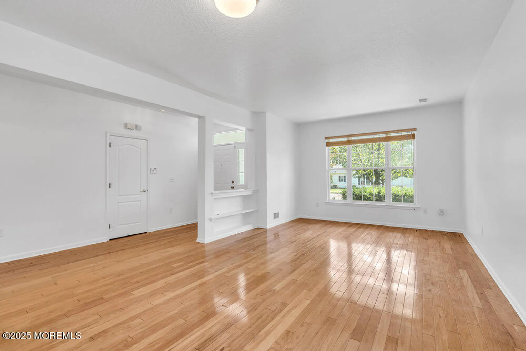 Property Slideshow image 14 of 26 | 18 evergreen springs dr, Lakewood, NJ, 08701