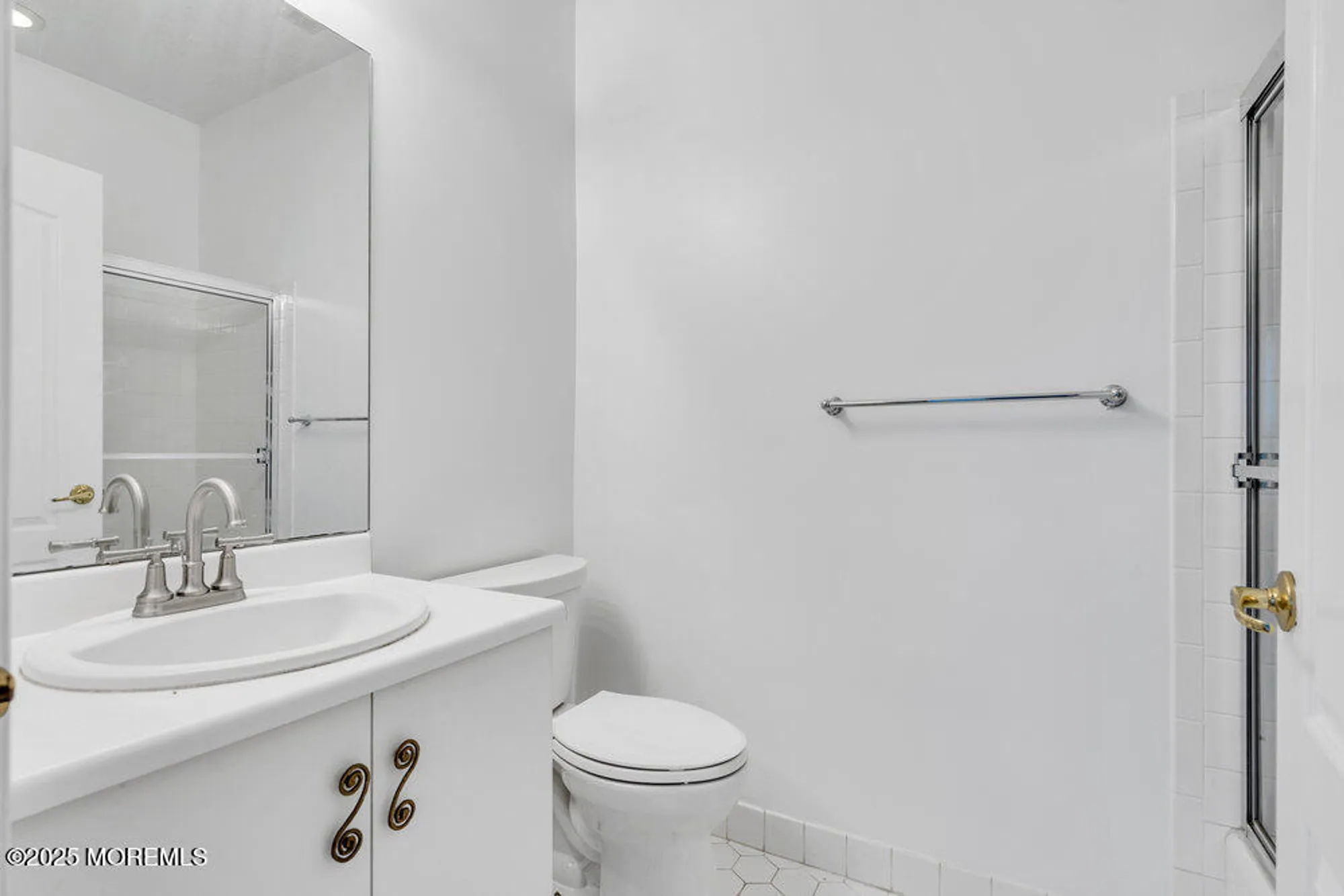 Property Slideshow image 18 of 26 | 18 evergreen springs dr, Lakewood, NJ, 08701