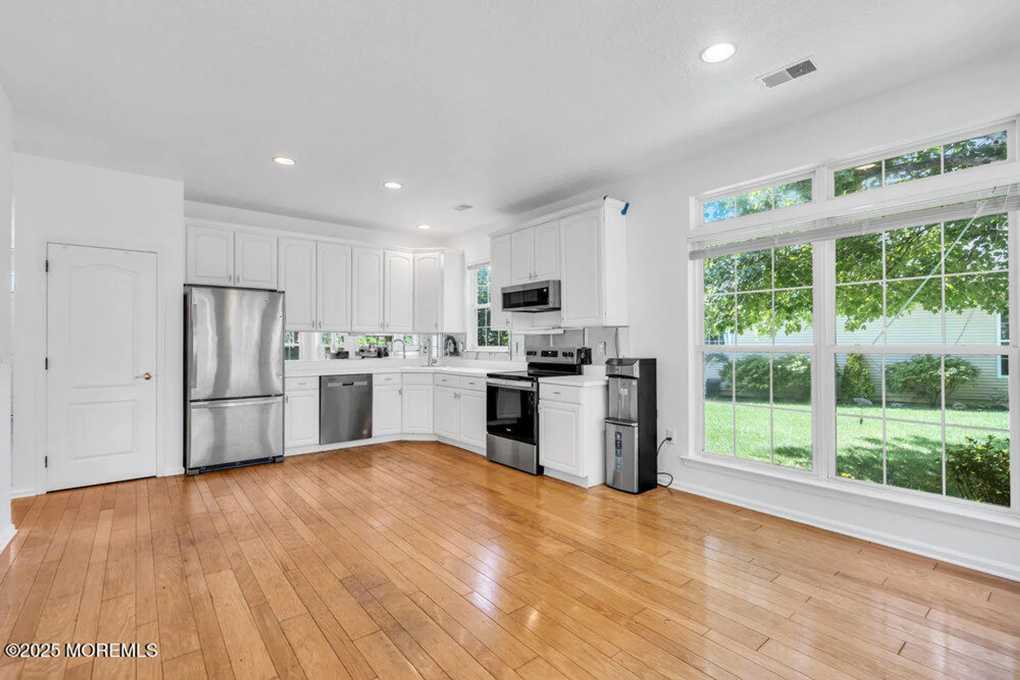 Property Slideshow image 8 of 26 | 18 evergreen springs dr, Lakewood, NJ, 08701