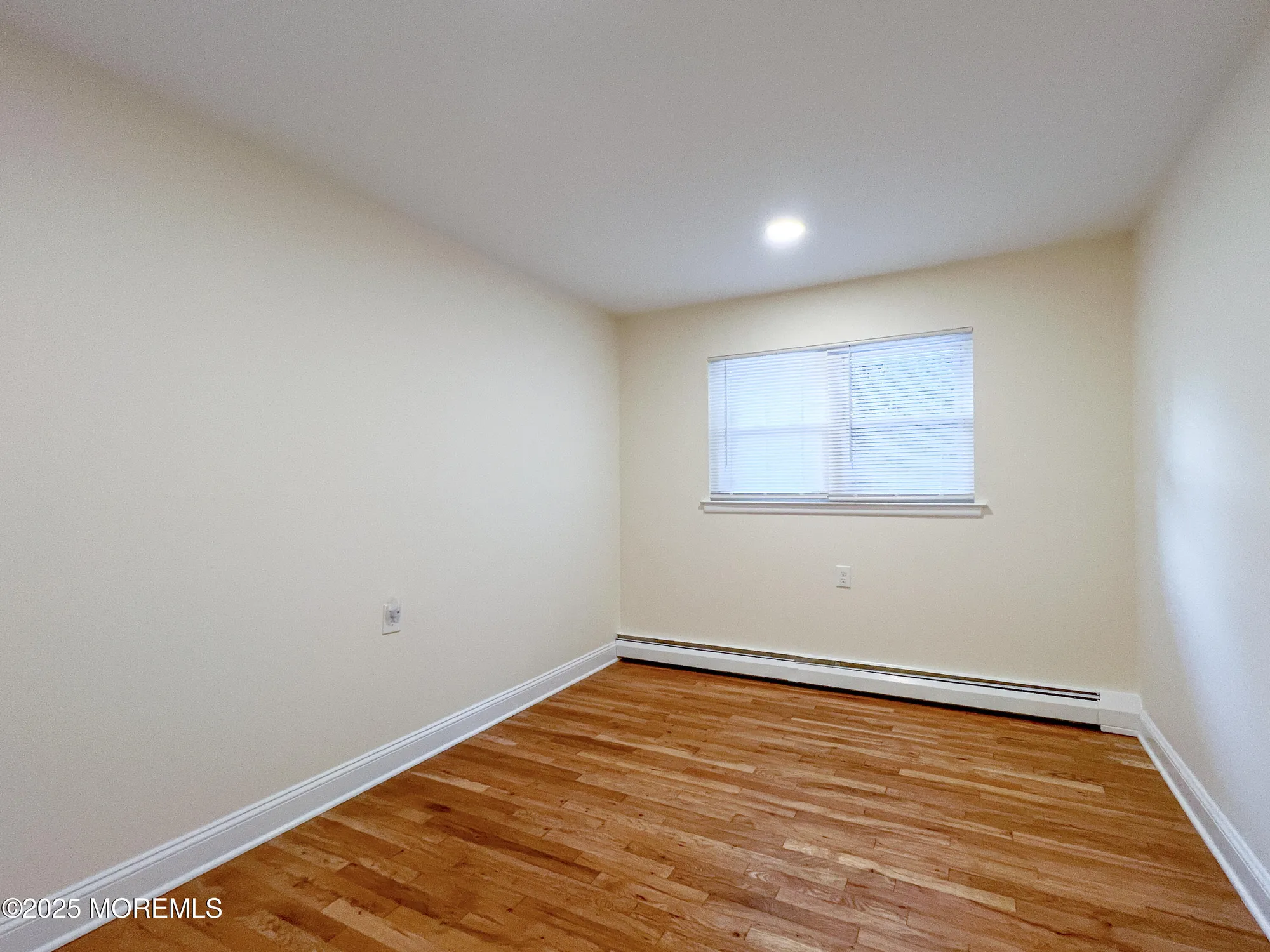 Property Slideshow image 18 of 18 | 16 catskill ct, Toms River, NJ, 08753