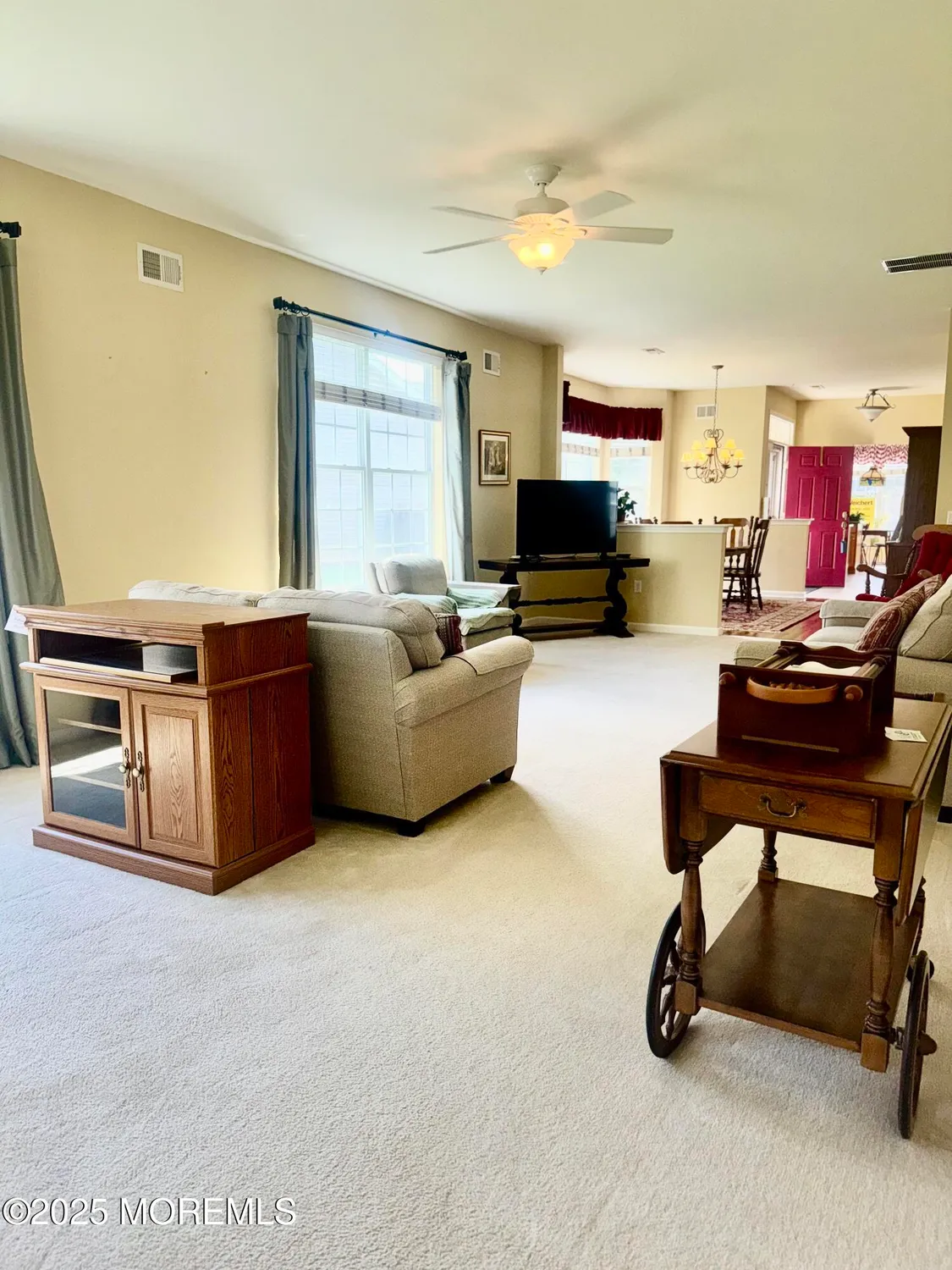 Property Slideshow image 10 of 28 | 607 timberline ln, Manchester, NJ, 08759