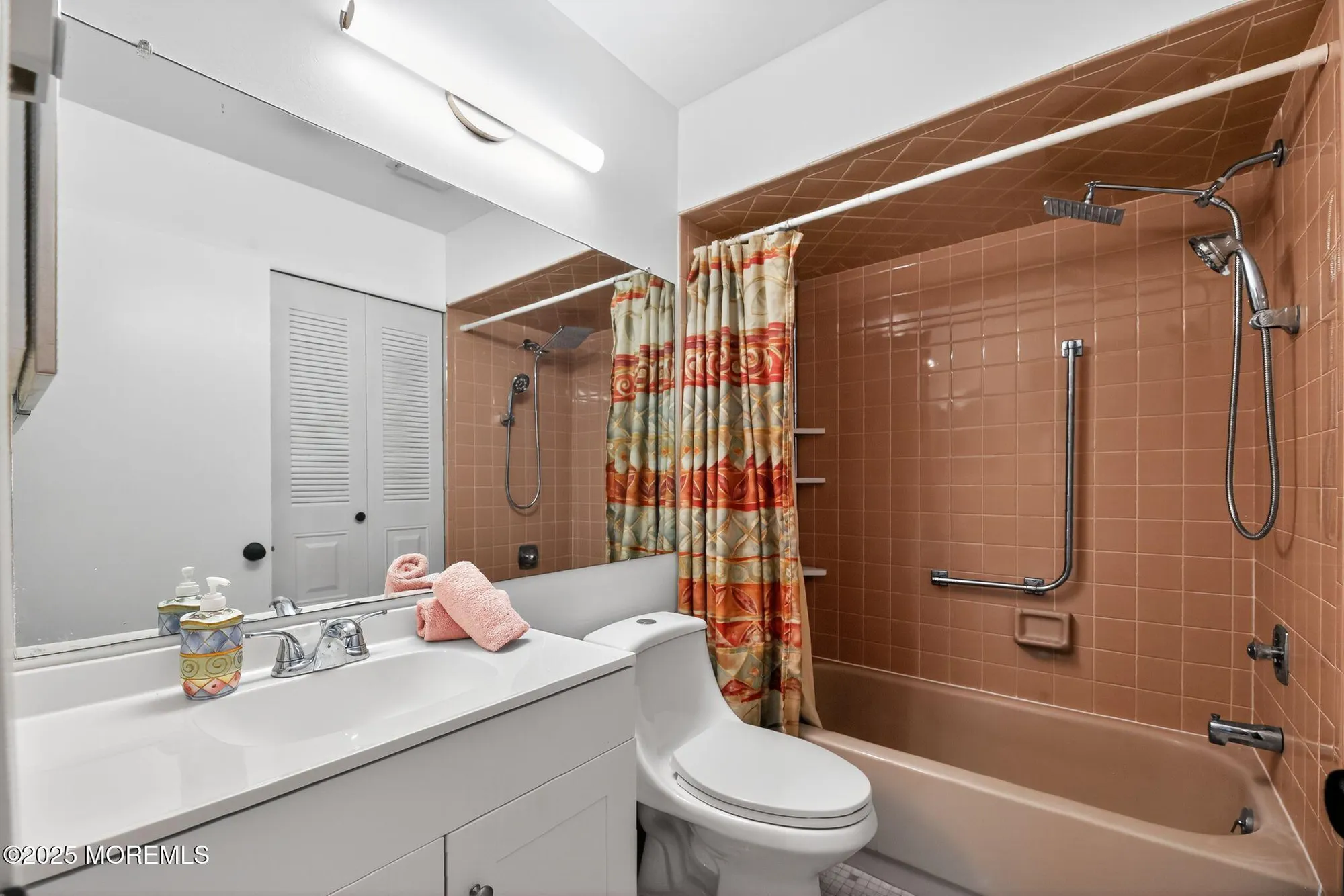 Property Slideshow image 22 of 48 | 154 cross slope ct g, Manalapan, NJ, 07726