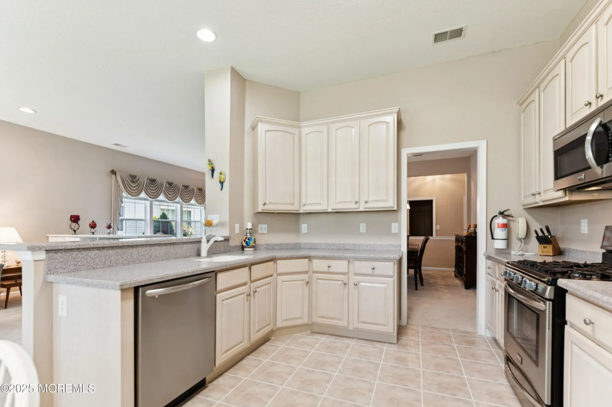 Property Slideshow image 10 of 36 | 25 spring valley dr, Lakewood, NJ, 08701