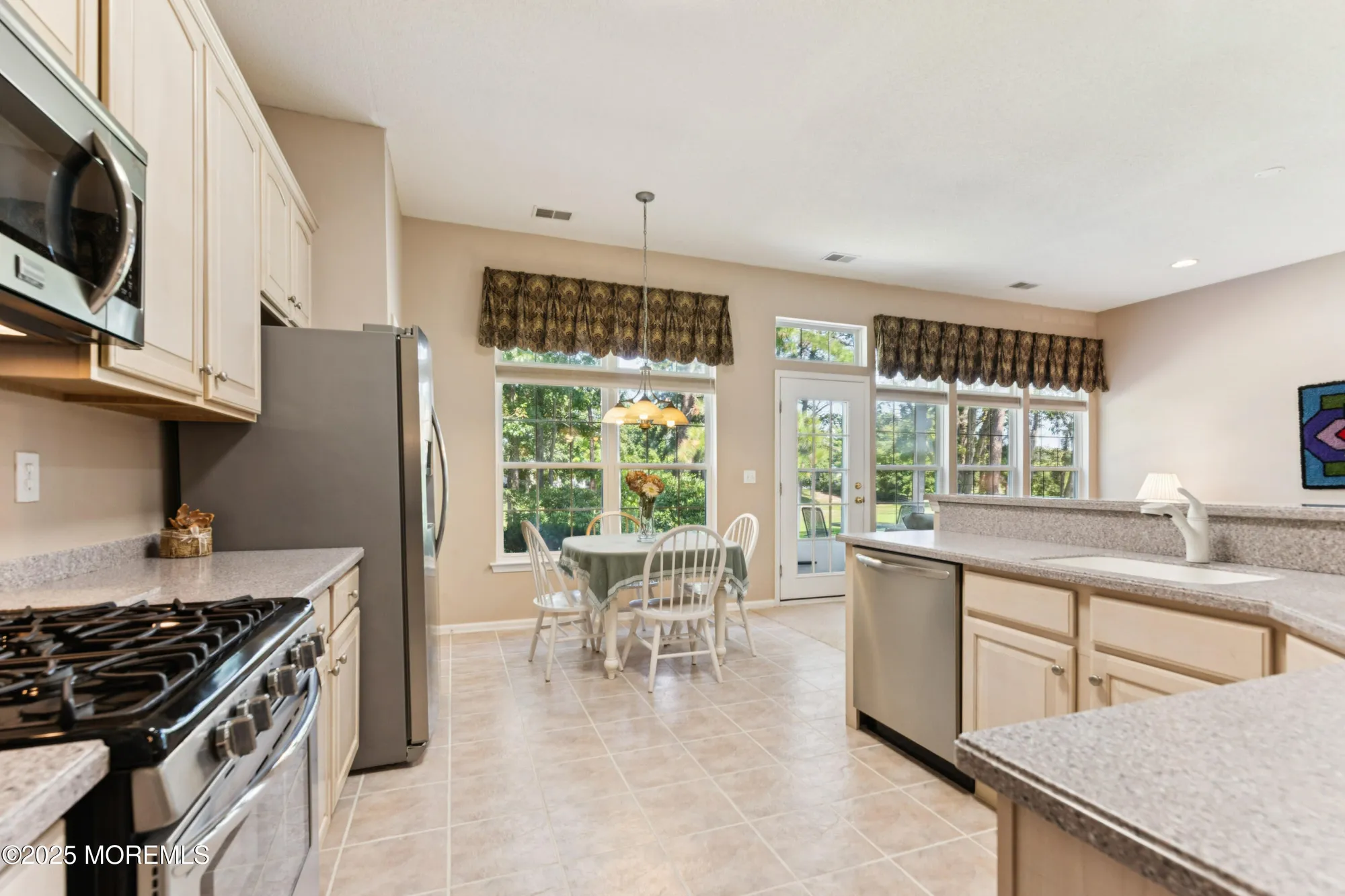 Property Slideshow image 11 of 36 | 25 spring valley dr, Lakewood, NJ, 08701