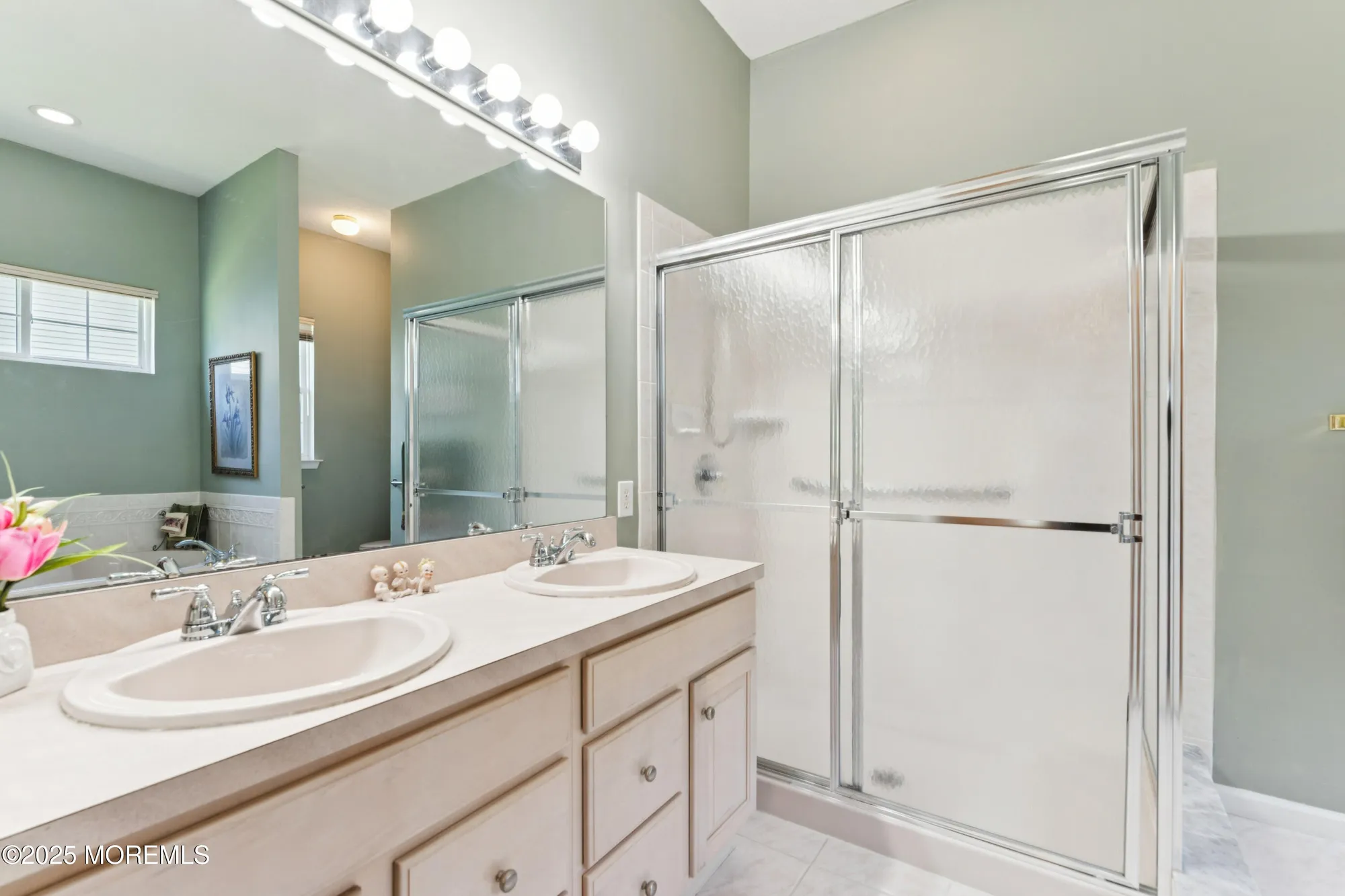 Property Slideshow image 19 of 36 | 25 spring valley dr, Lakewood, NJ, 08701