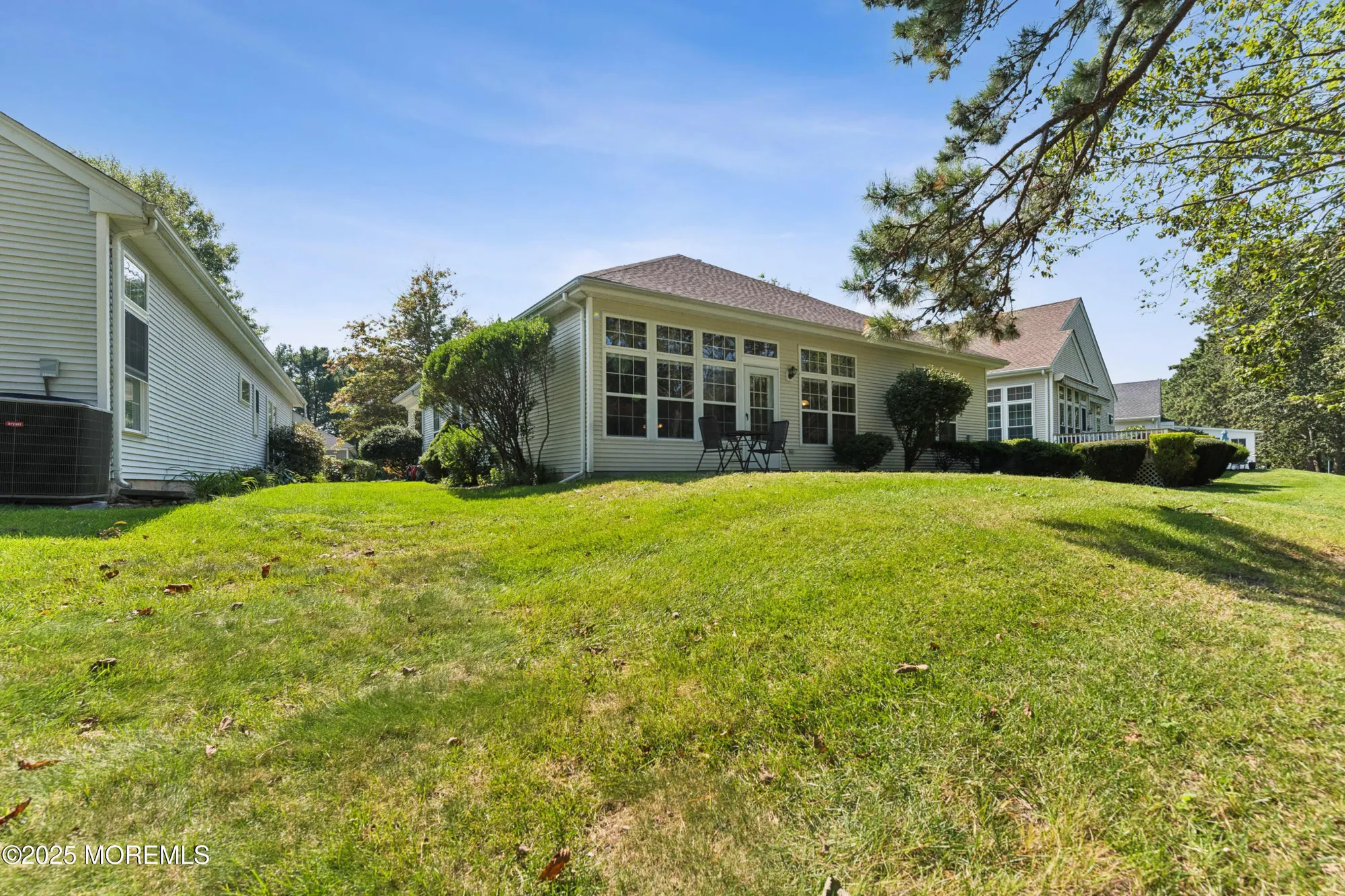 Property Slideshow image 24 of 36 | 25 spring valley dr, Lakewood, NJ, 08701