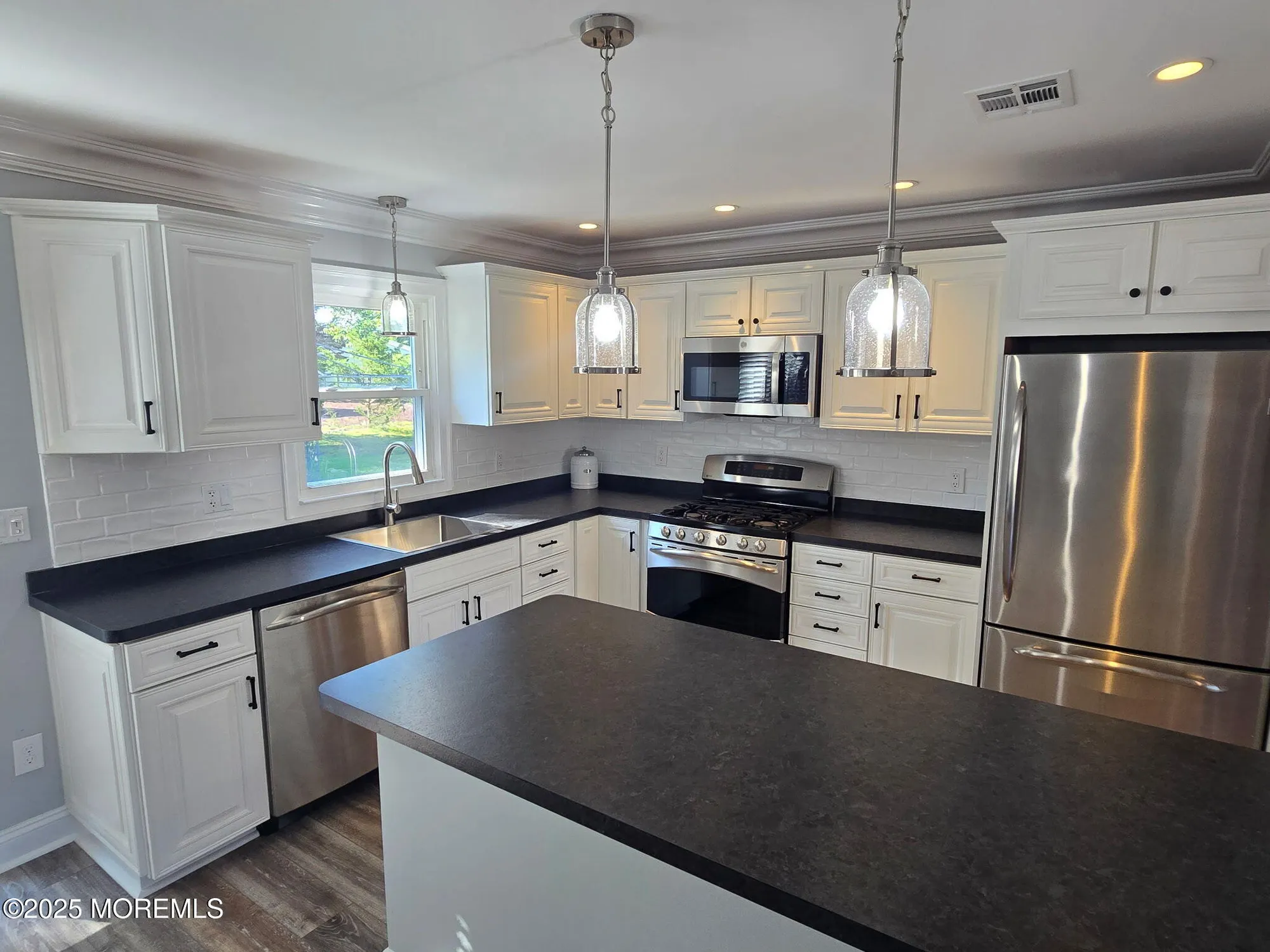 Property Slideshow image 12 of 21 | 135 northumberland dr, Toms River, NJ, 08757