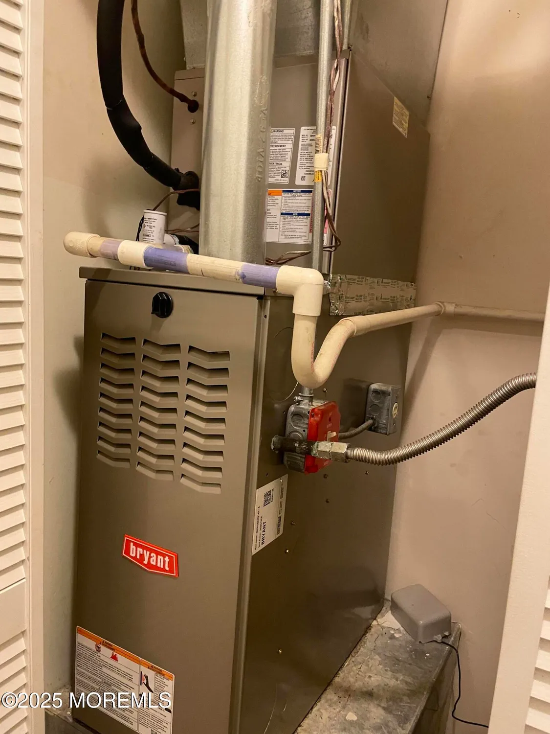 Property Slideshow image 15 of 22 | 55 farnworth close # 1000, Freehold, NJ, 07728