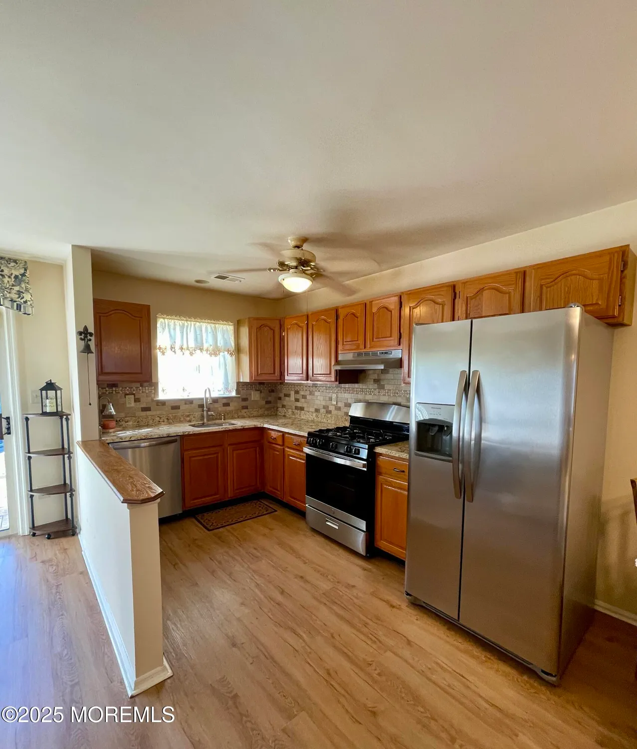 Property Slideshow image 5 of 22 | 55 farnworth close # 1000, Freehold, NJ, 07728