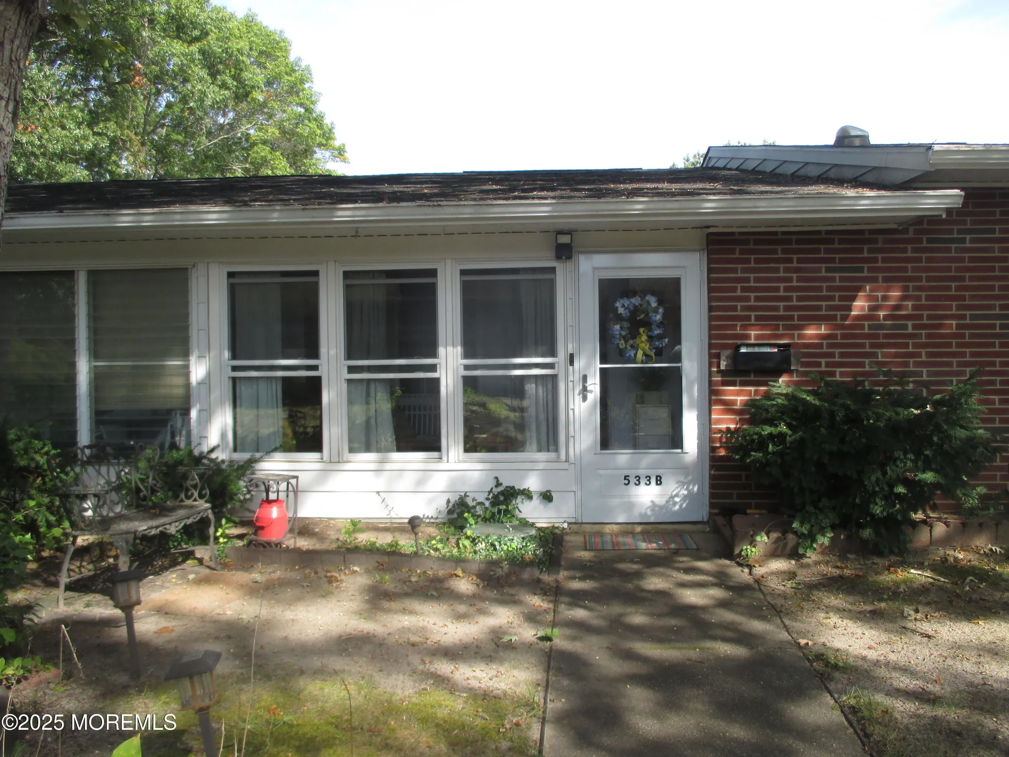 Property Slideshow image 1 of 31 | 533b dartmoor ct, Lakewood, NJ, 08701