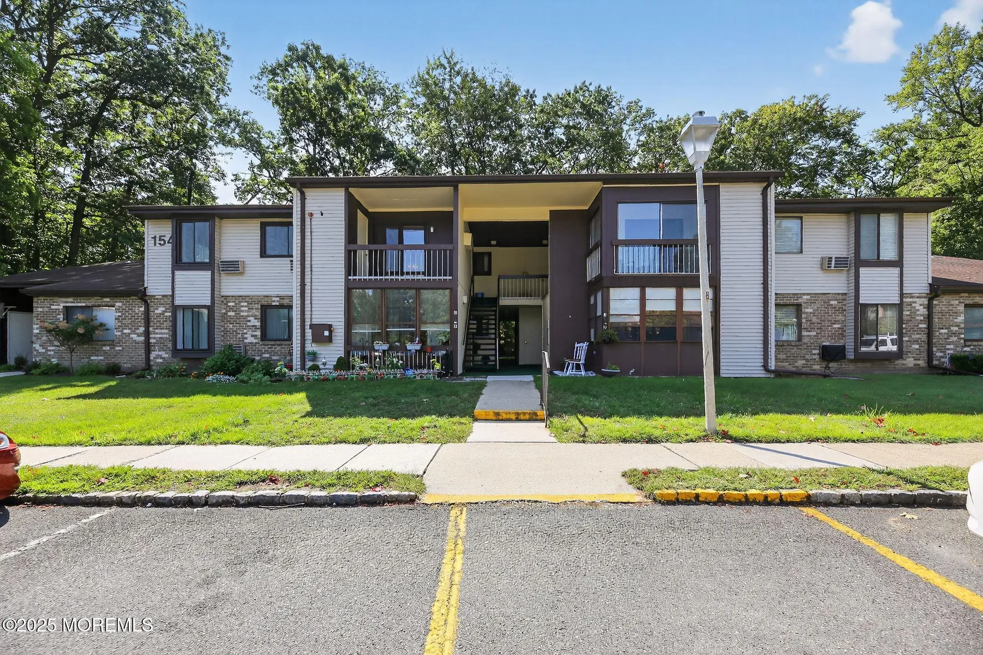 Property Slideshow image 2 of 48 | 154 cross slope ct g, Manalapan, NJ, 07726