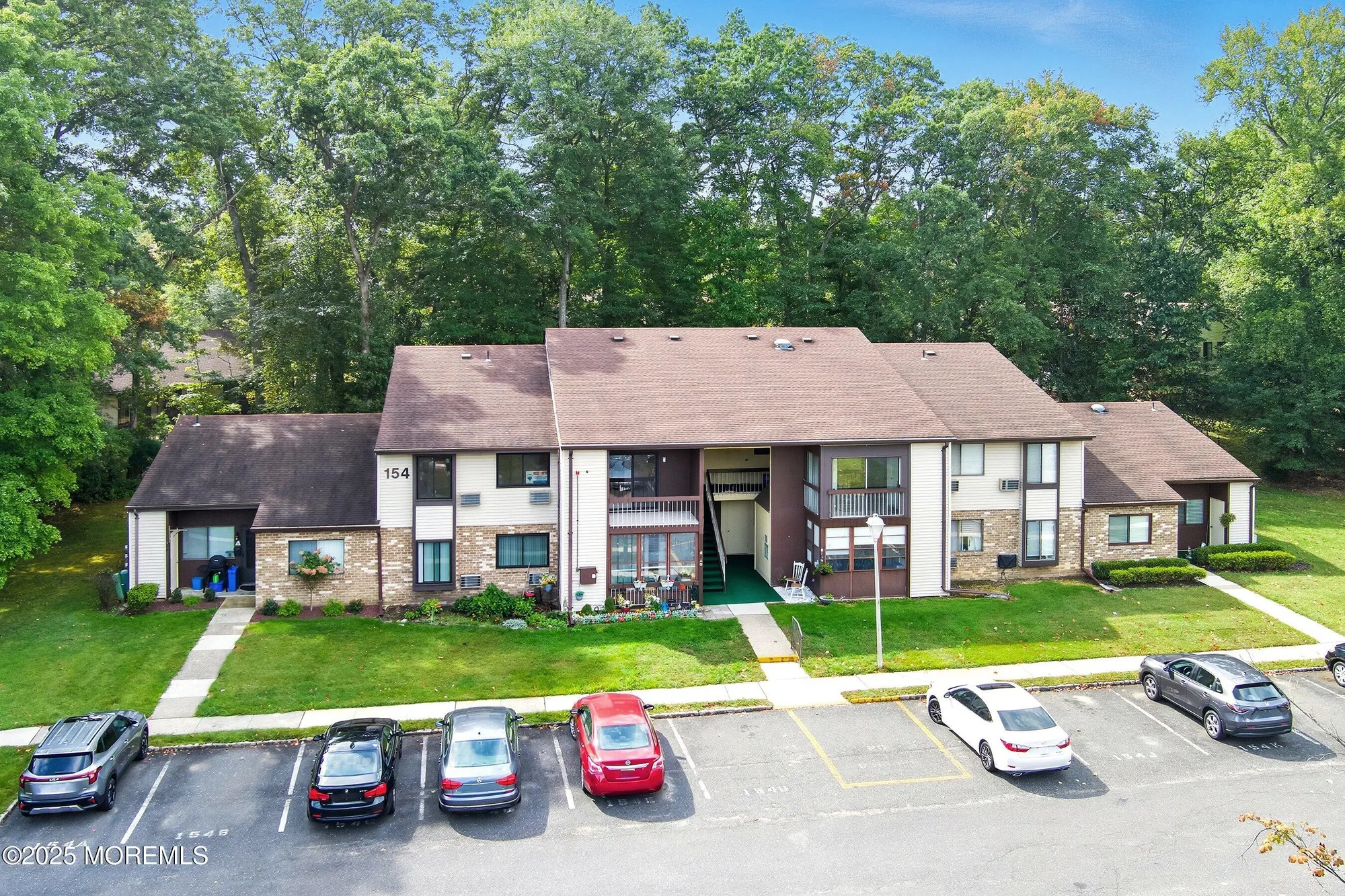 Property Slideshow image 28 of 48 | 154 cross slope ct g, Manalapan, NJ, 07726