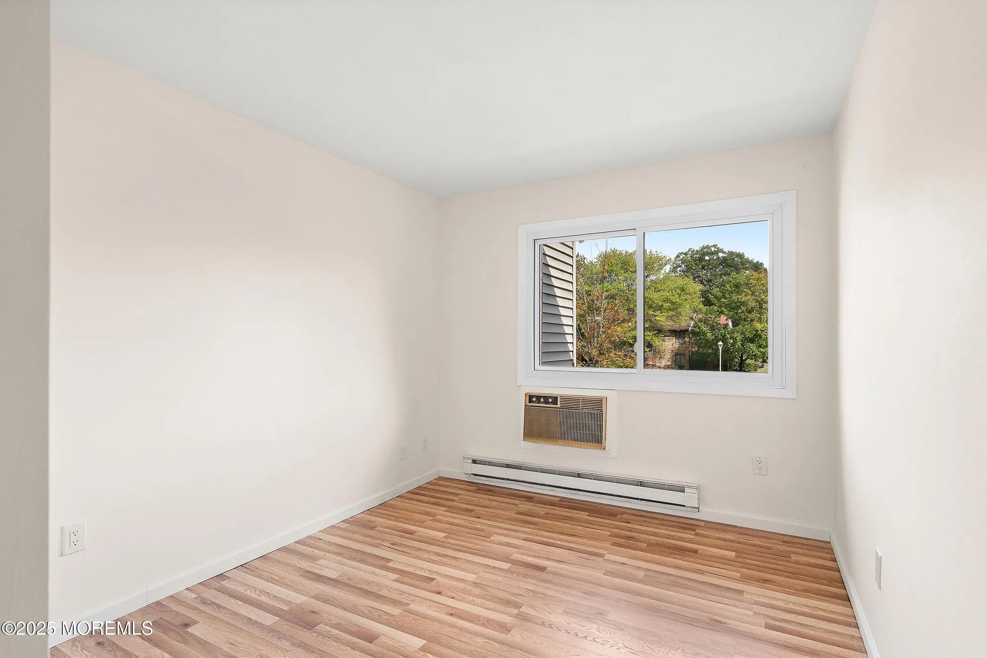 Property Slideshow image 34 of 48 | 154 cross slope ct g, Manalapan, NJ, 07726