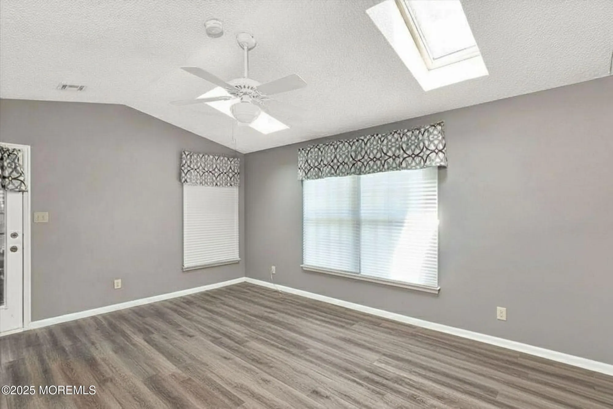 Property Slideshow image 6 of 42 | 1541 alpen ln, Toms River, NJ, 08755