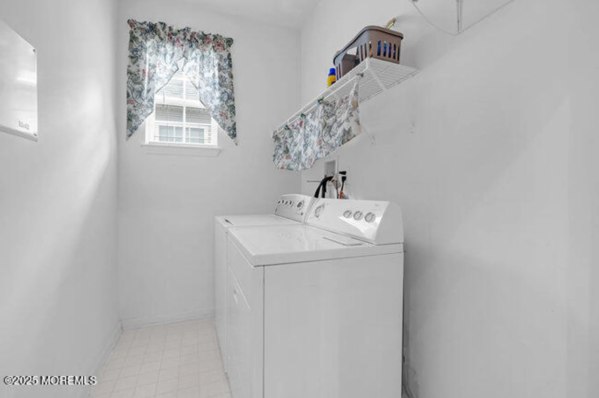 Property Slideshow image 36 of 59 | 5 banstead way, Jackson, NJ, 08527