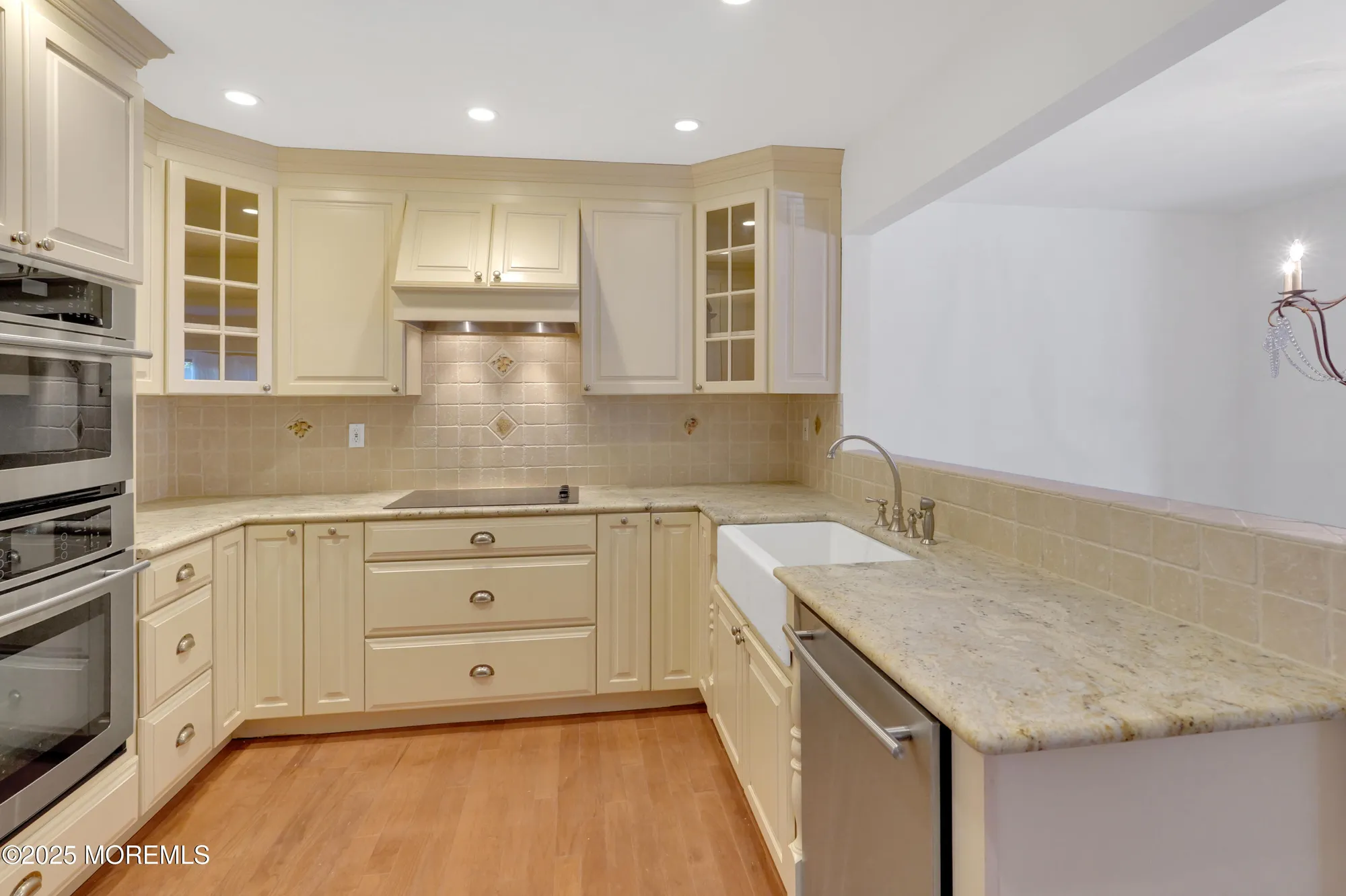 Property Slideshow image 5 of 21 | 11 manchester ct, Red Bank, NJ, 07701