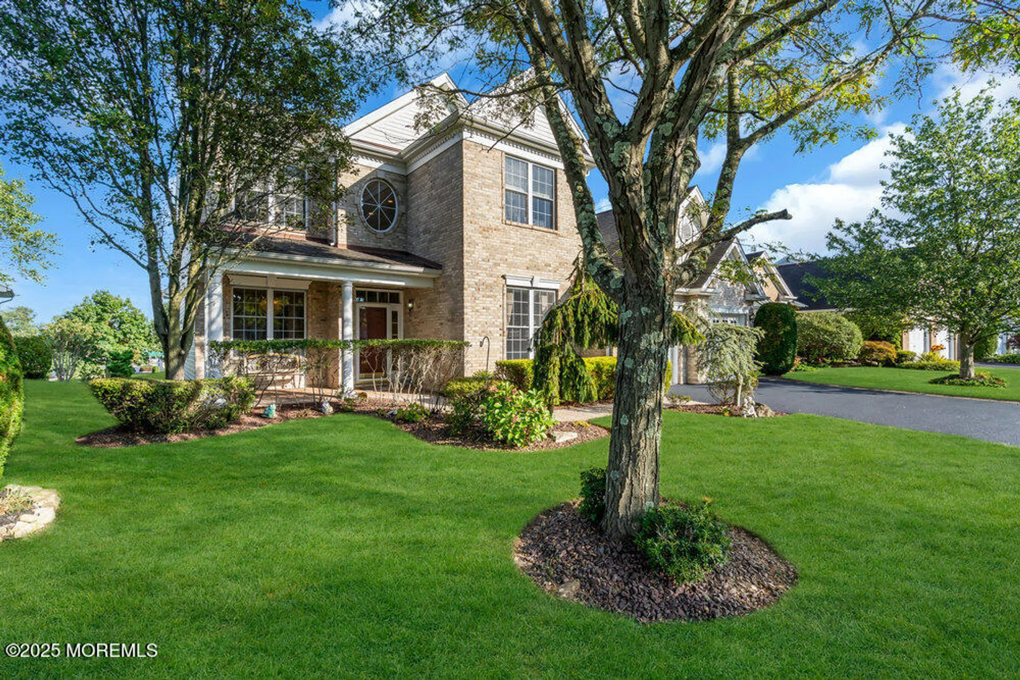 Property Slideshow image 3 of 47 | 31 crenshaw ct, Monroe, NJ, 08831