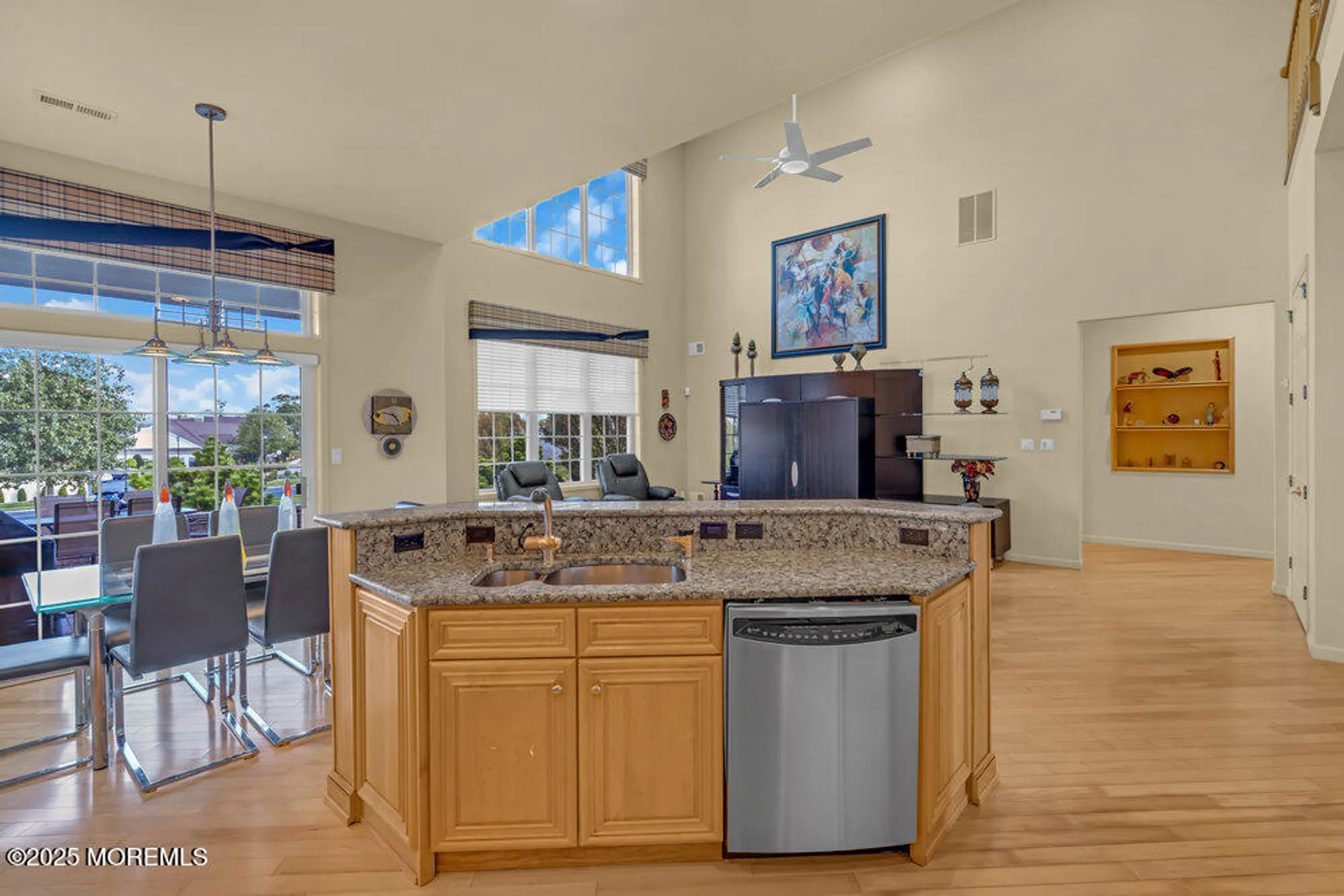 Property Slideshow image 14 of 47 | 31 crenshaw ct, Monroe, NJ, 08831