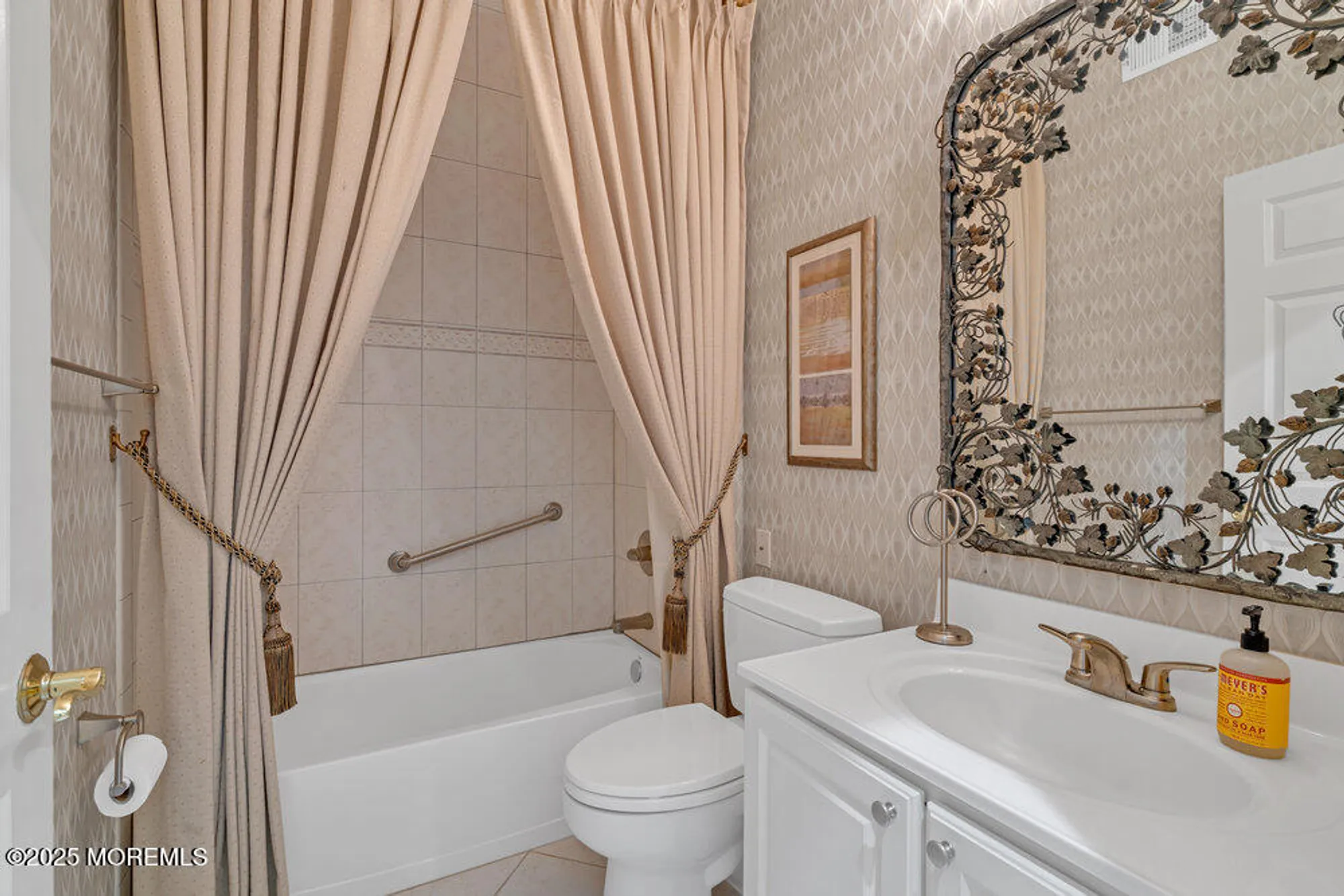Property Slideshow image 22 of 47 | 31 crenshaw ct, Monroe, NJ, 08831