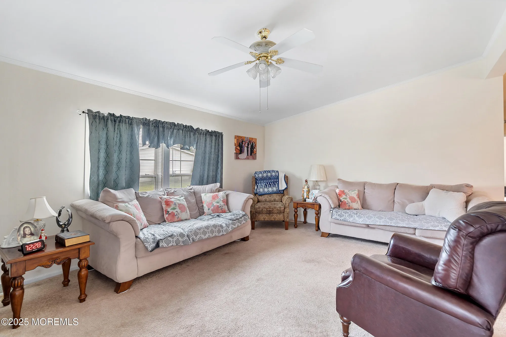 Property Slideshow image 4 of 18 | 75 perrys ln, Manahawkin, NJ, 08050